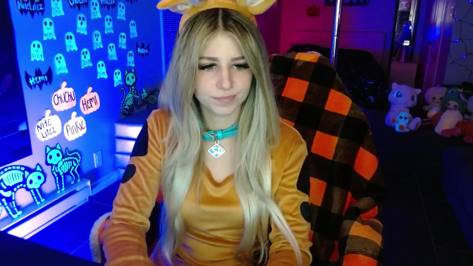 Gallery image thumbnail from Serafina's myfreecams stream on, 10/13/2025, 05:10 image 6 of 20