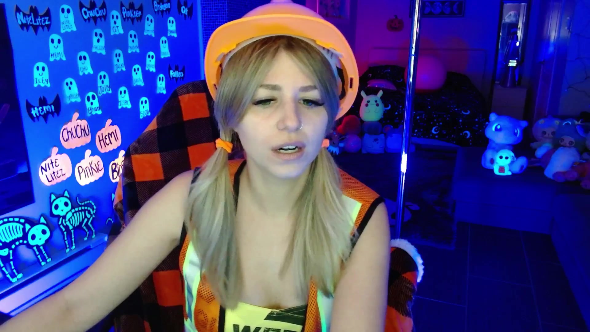 Gallery image thumbnail from Serafina's myfreecams stream on, 10/18/2025, 04:11 image 13 of 20