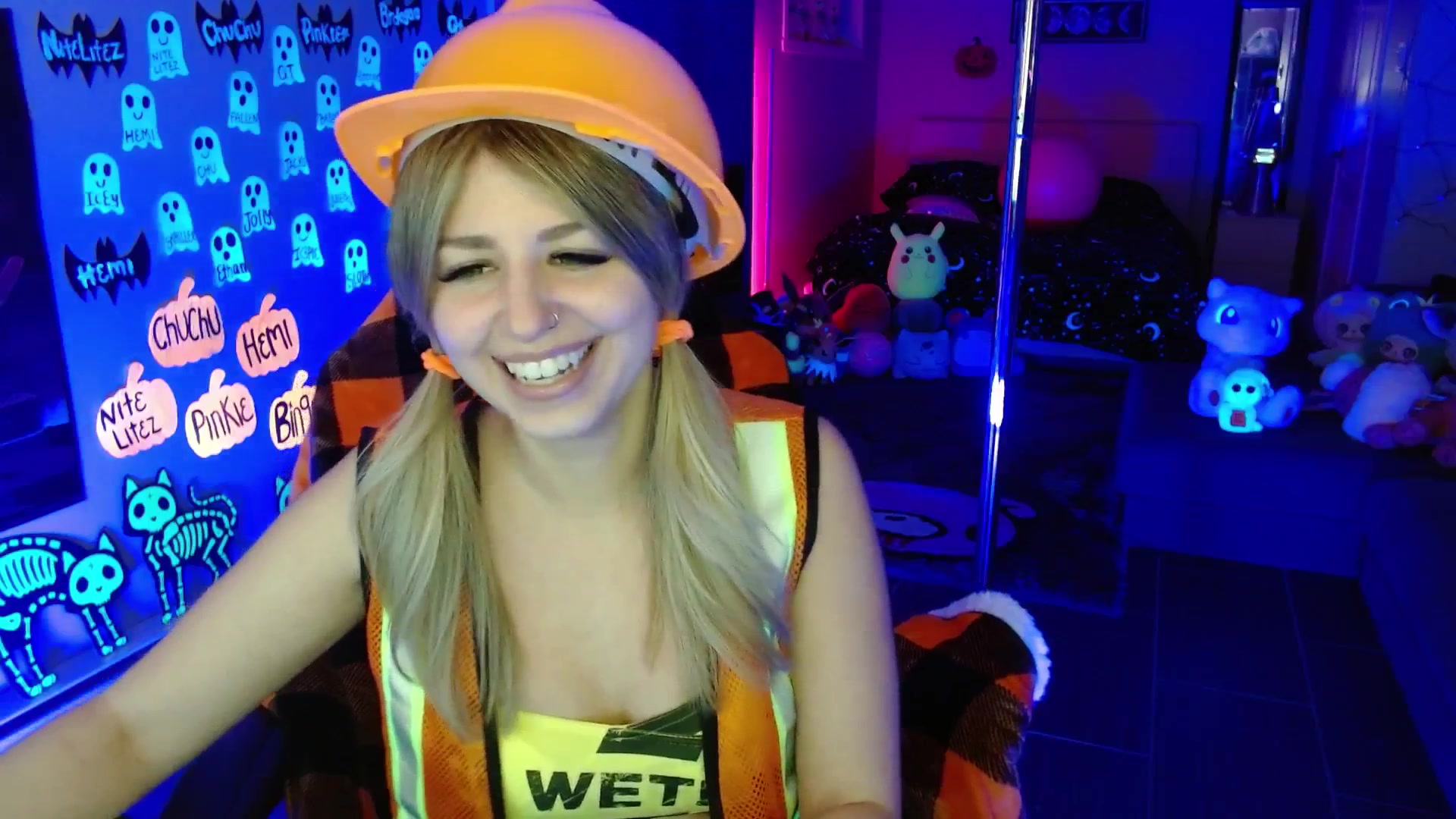 Gallery image thumbnail from Serafina's myfreecams stream on, 10/18/2025, 04:11 image 17 of 20