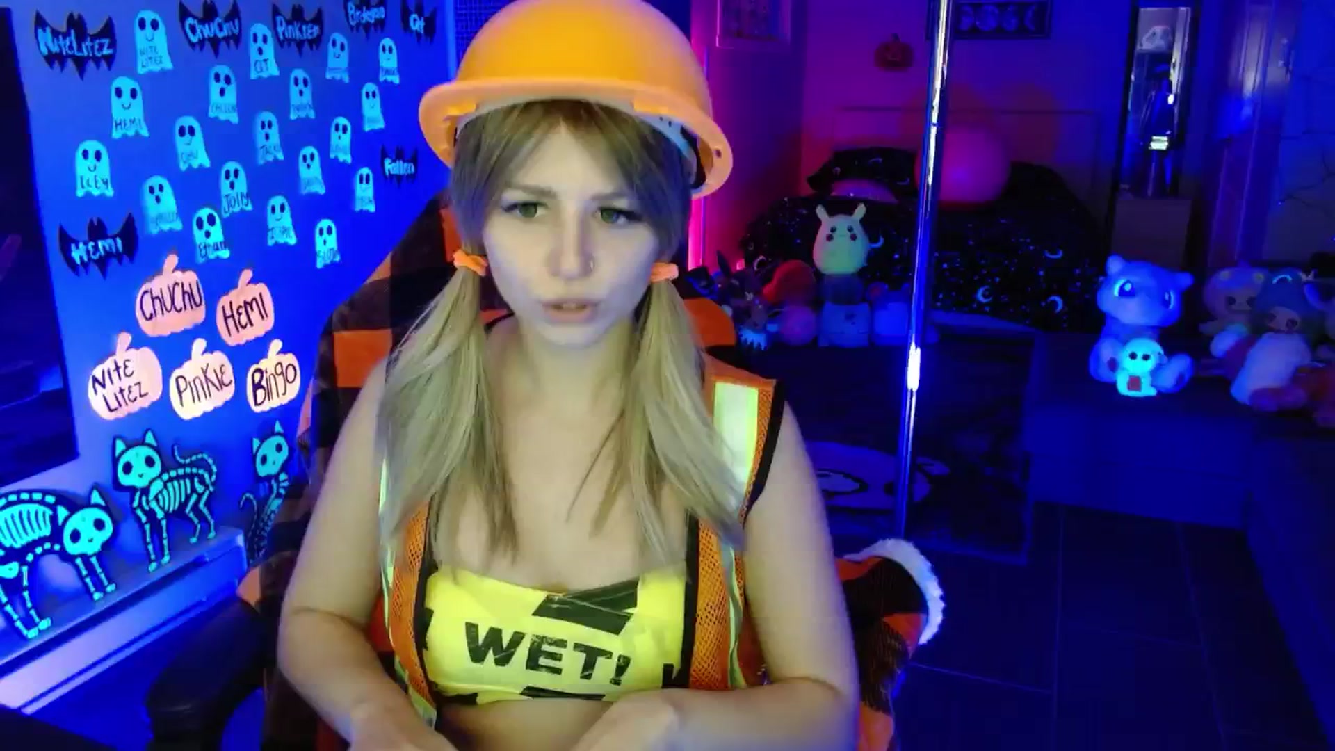 Gallery image thumbnail from Serafina's myfreecams stream on, 10/18/2025, 04:11 image 7 of 20