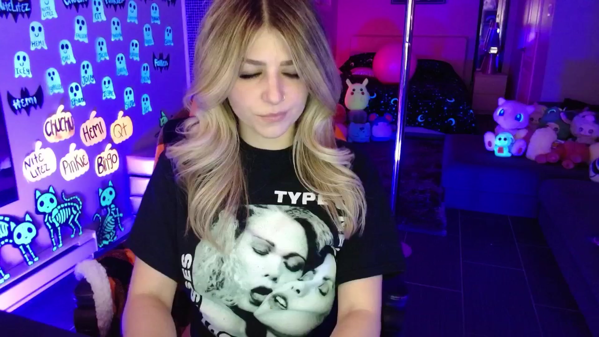 Gallery image thumbnail from Serafina's myfreecams stream on, 11/05/2025, 04:47 image 14 of 20