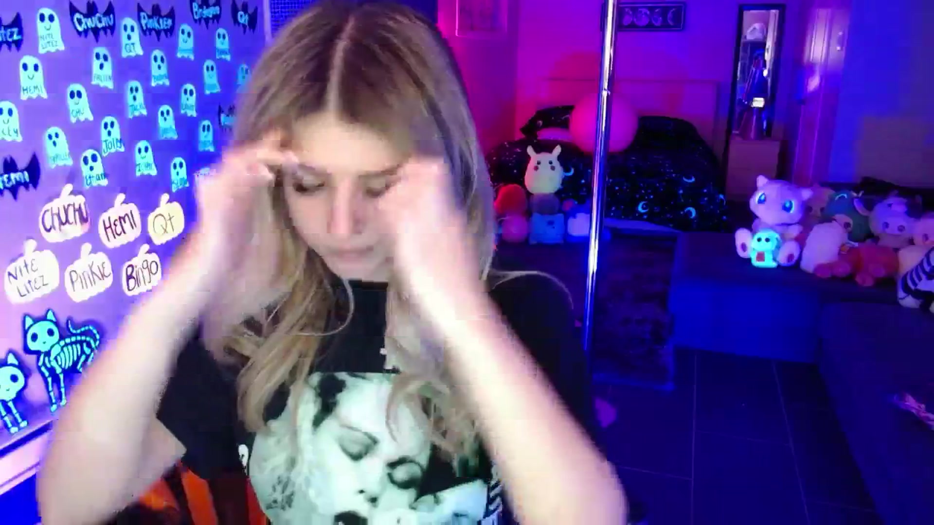 Gallery image thumbnail from Serafina's myfreecams stream on, 11/05/2025, 04:47 image 8 of 20