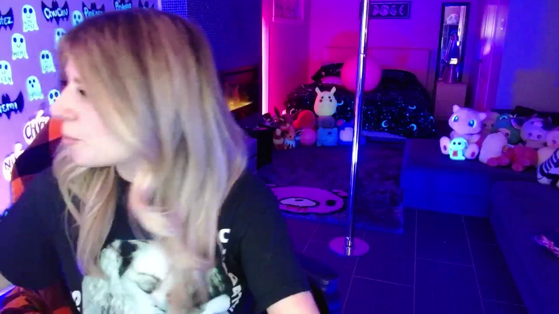 Gallery image thumbnail from Serafina's myfreecams stream on, 11/05/2025, 04:47 image 10 of 20