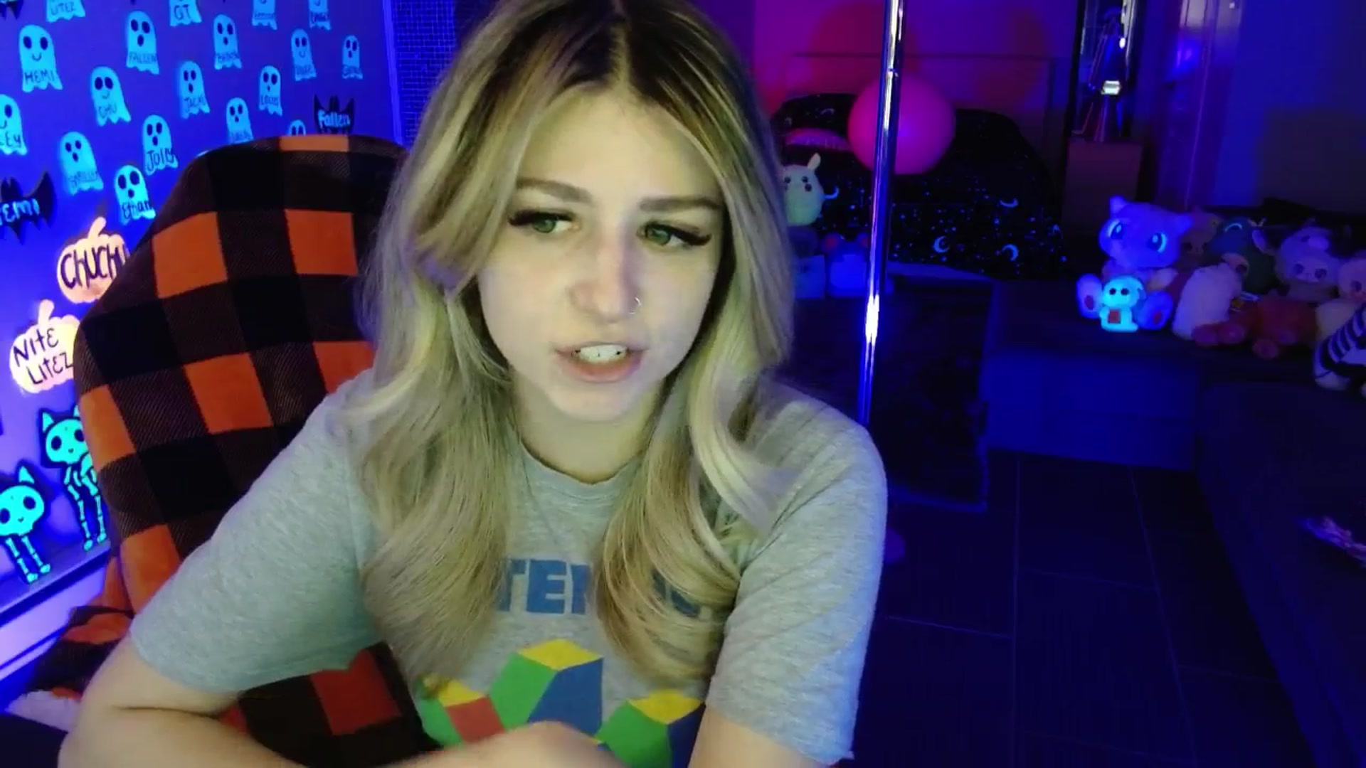 Gallery image thumbnail from Serafina's myfreecams stream on, 11/06/2025, 03:53 image 5 of 20