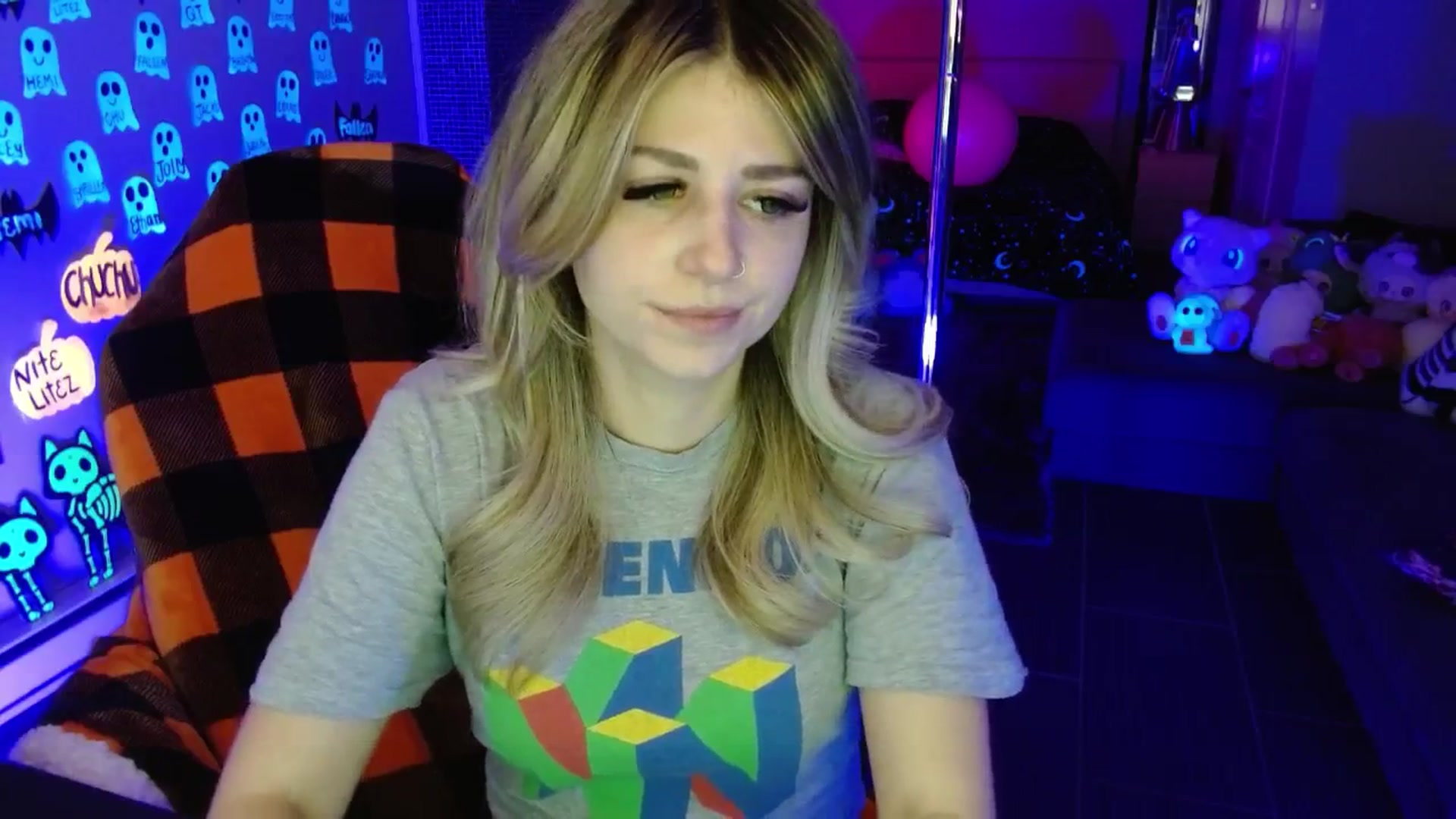 Gallery image thumbnail from Serafina's myfreecams stream on, 11/06/2025, 03:53 image 7 of 20