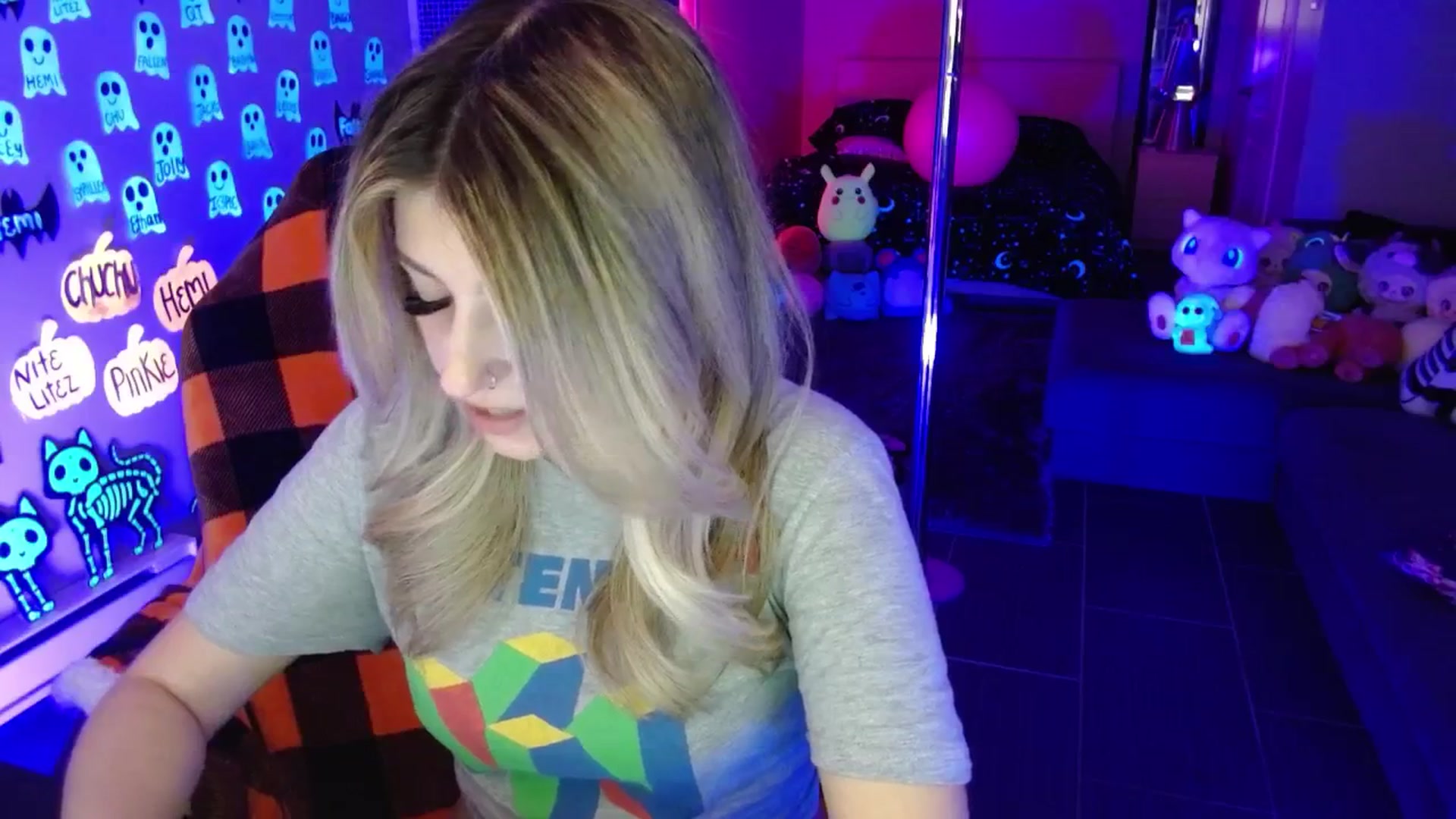 Gallery image thumbnail from Serafina's myfreecams stream on, 11/06/2025, 03:53 image 10 of 20