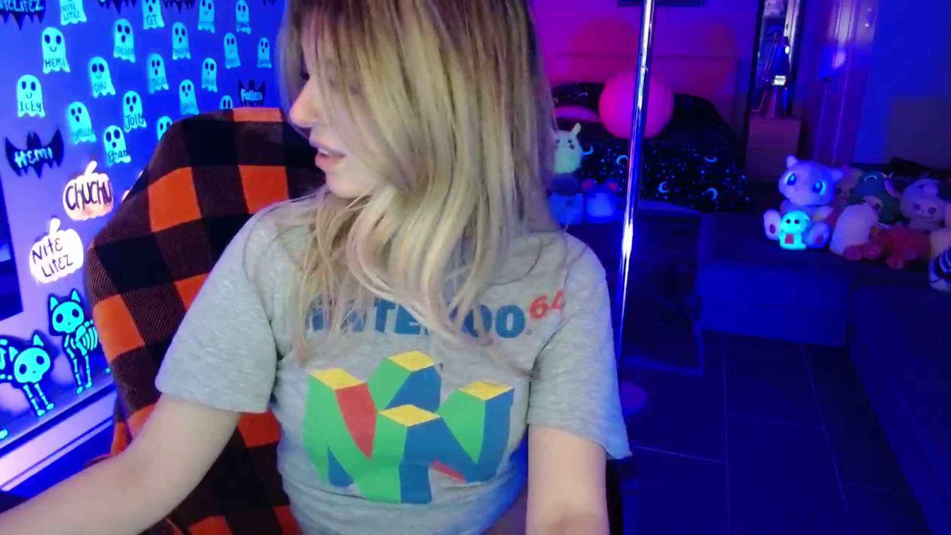 Gallery image thumbnail from Serafina's myfreecams stream on, 11/06/2025, 05:40 image 6 of 20