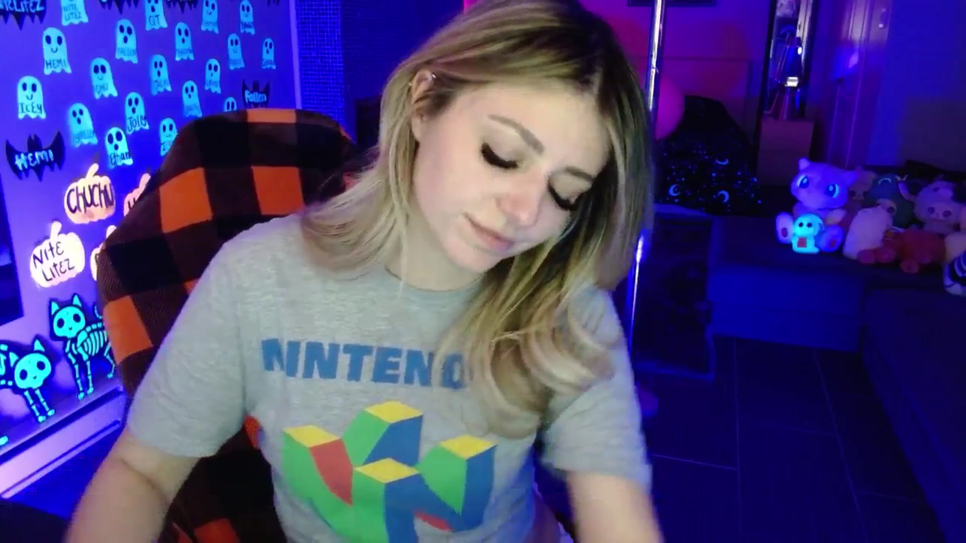 Gallery image thumbnail from Serafina's myfreecams stream on, 11/06/2025, 05:40 image 14 of 20