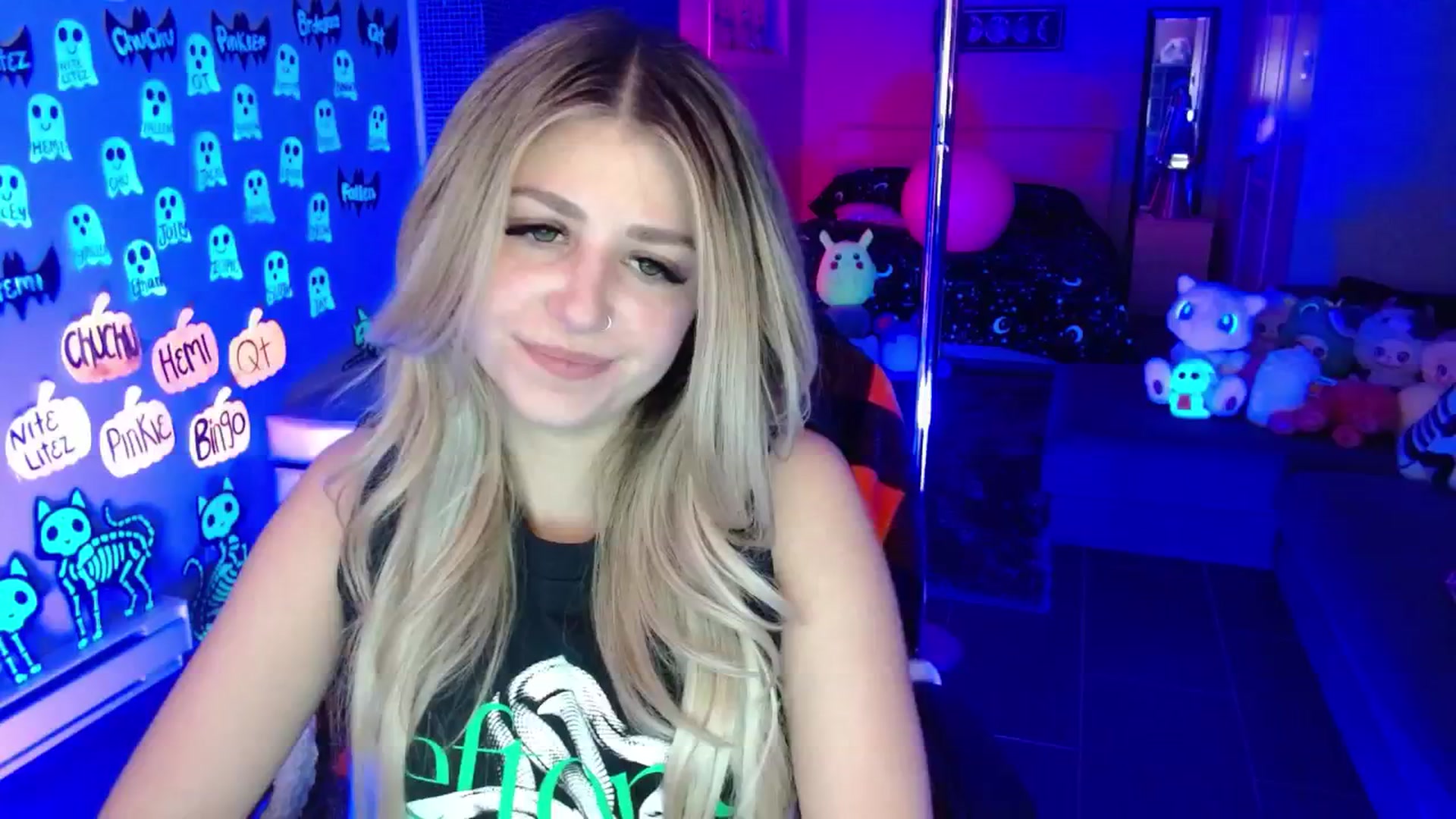 Gallery image thumbnail from Serafina's myfreecams stream on, 11/07/2025, 05:55 image 5 of 20