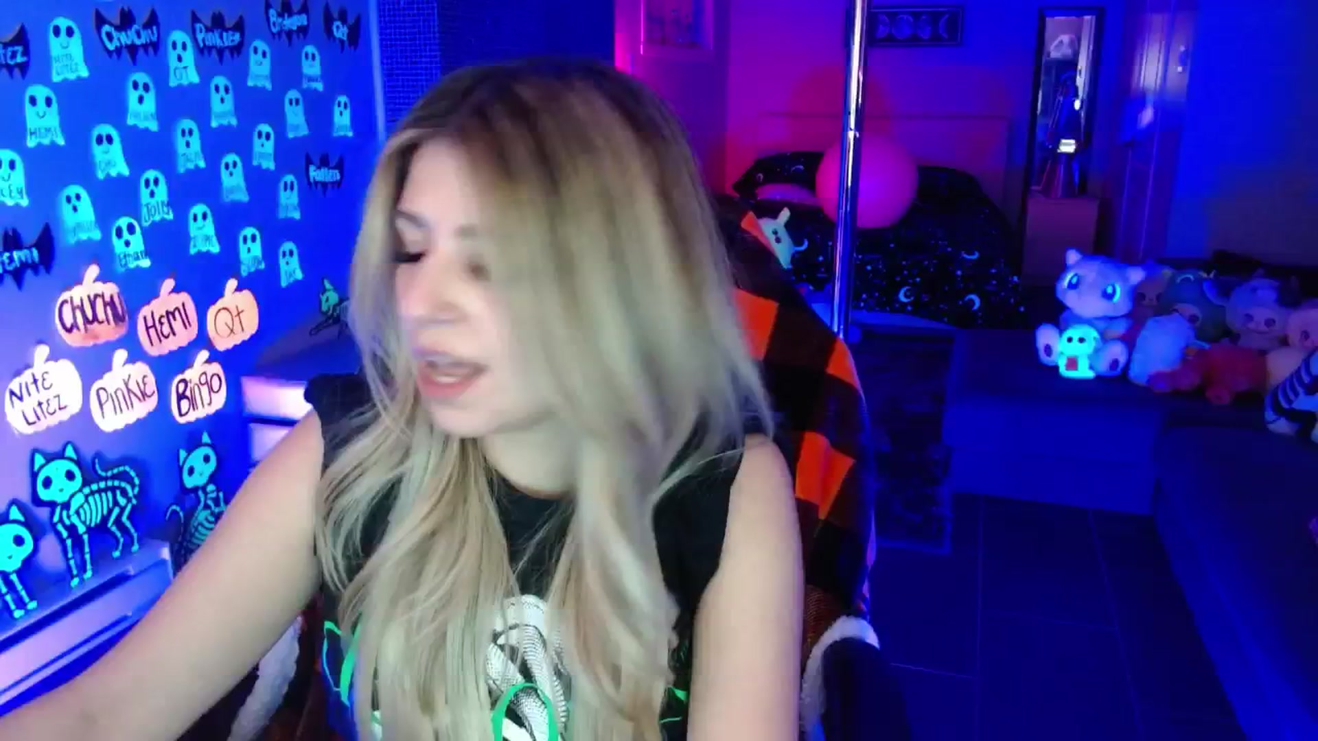 Gallery image thumbnail from Serafina's myfreecams stream on, 11/07/2025, 05:55 image 13 of 20