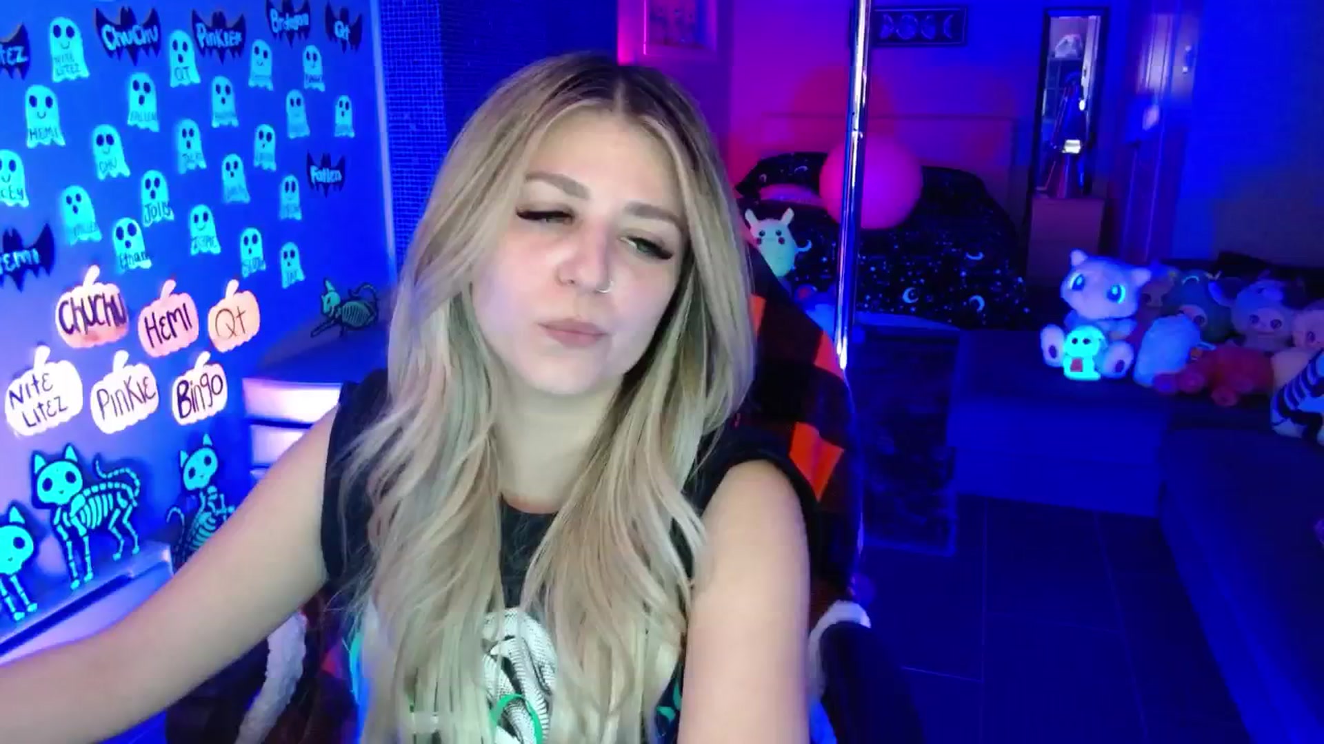 Gallery image thumbnail from Serafina's myfreecams stream on, 11/07/2025, 05:55 image 8 of 20