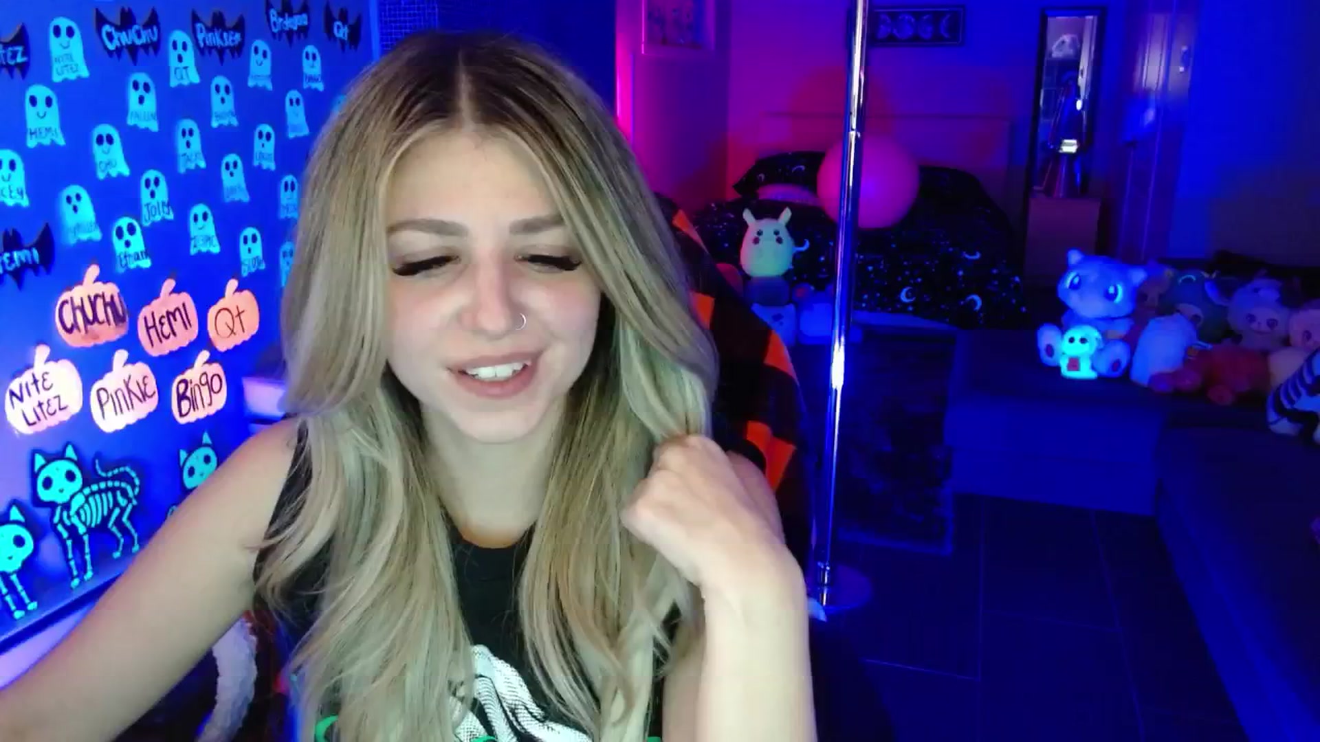 Gallery image thumbnail from Serafina's myfreecams stream on, 11/07/2025, 05:55 image 4 of 20