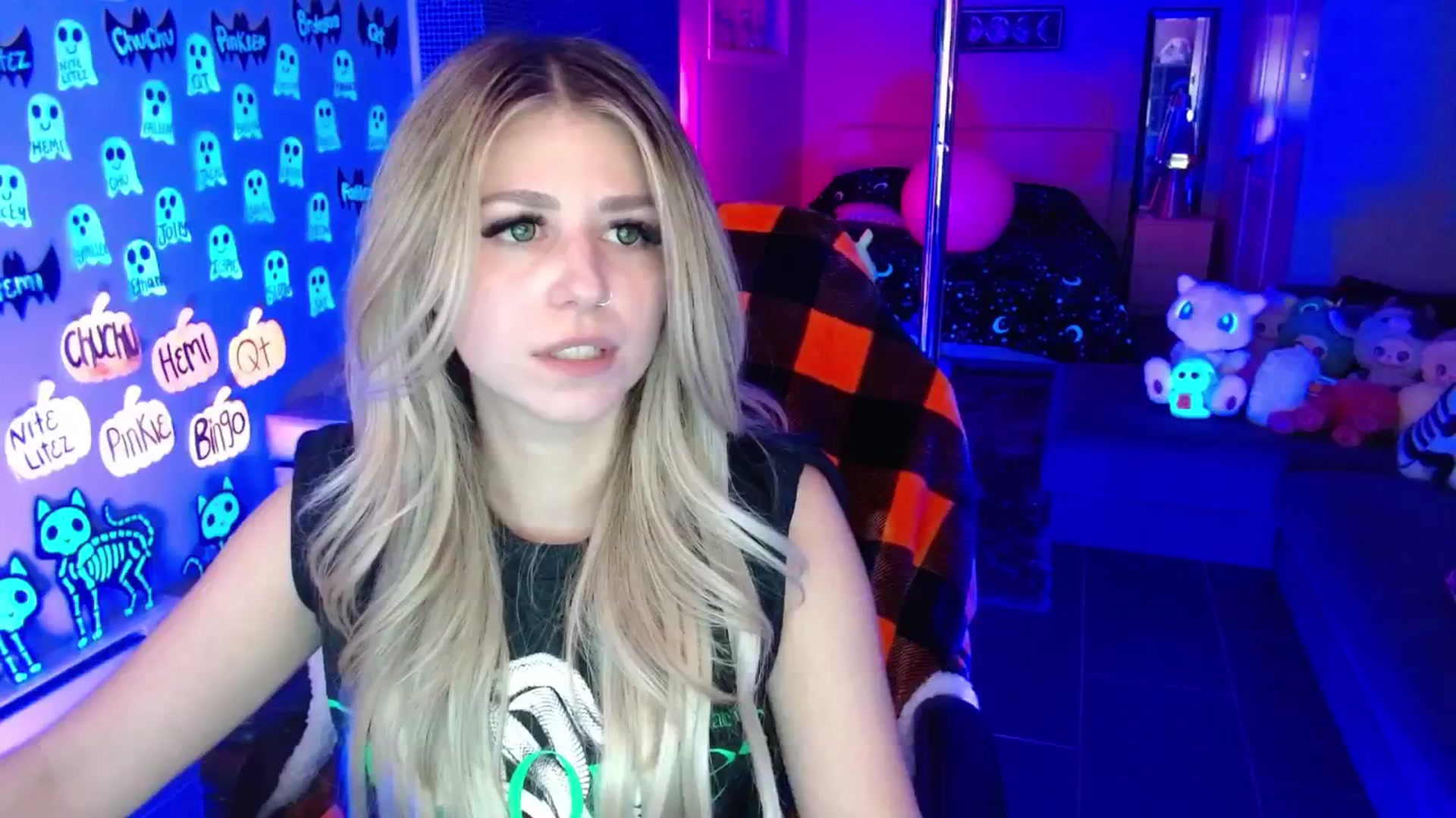 Gallery image thumbnail from Serafina's myfreecams stream on, 11/07/2025, 05:55 image 12 of 20