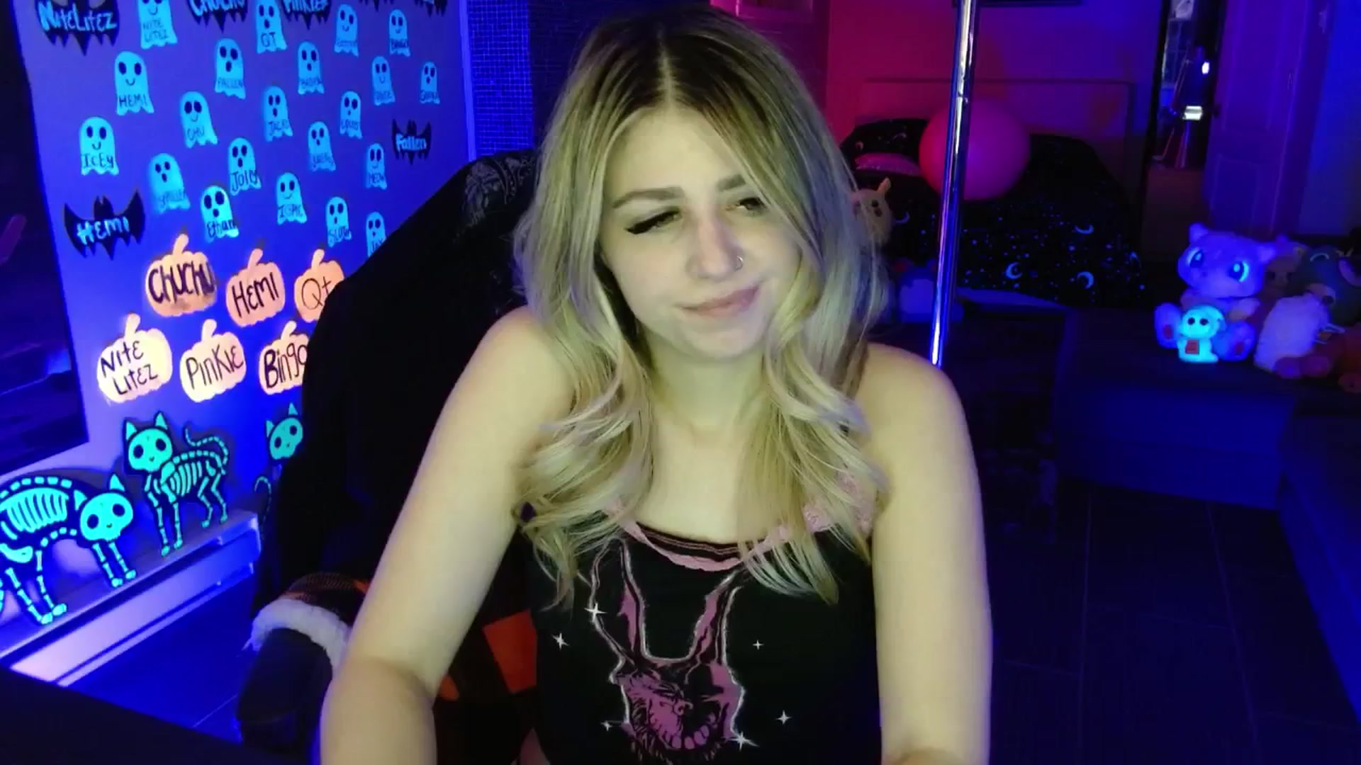 Gallery image thumbnail from Serafina's myfreecams stream on, 11/08/2025, 07:48 image 4 of 20