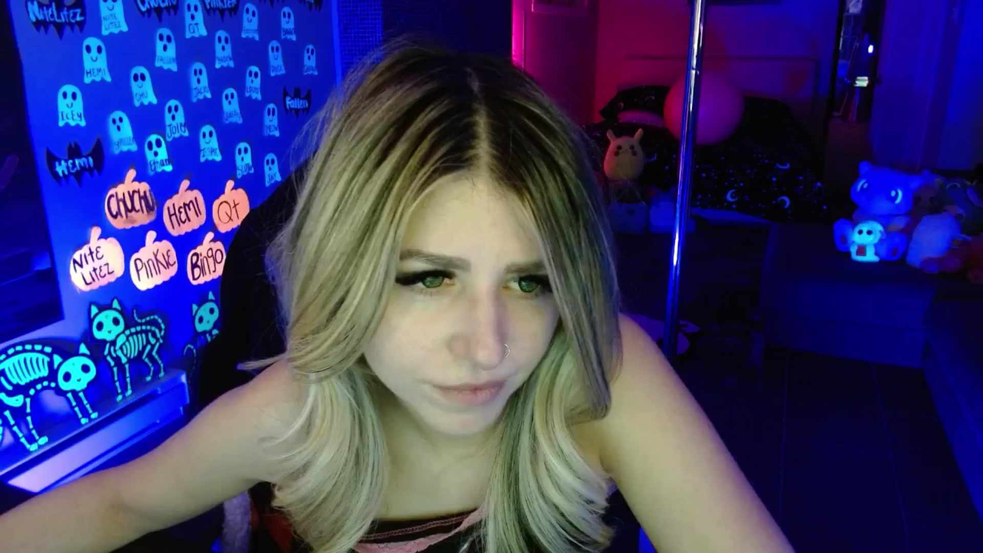 Gallery image thumbnail from Serafina's myfreecams stream on, 11/08/2025, 07:48 image 8 of 20