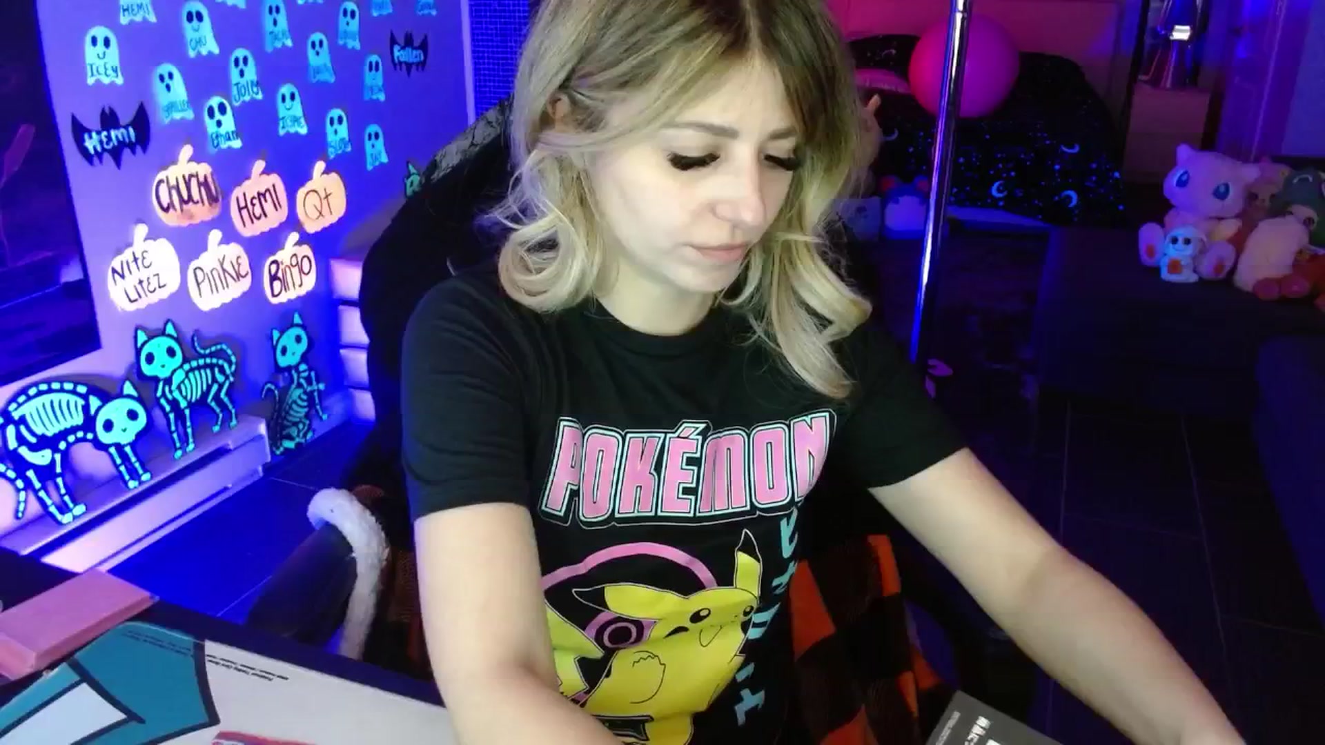 Gallery image thumbnail from Serafina's myfreecams stream on, 11/09/2025, 05:16 image 12 of 20