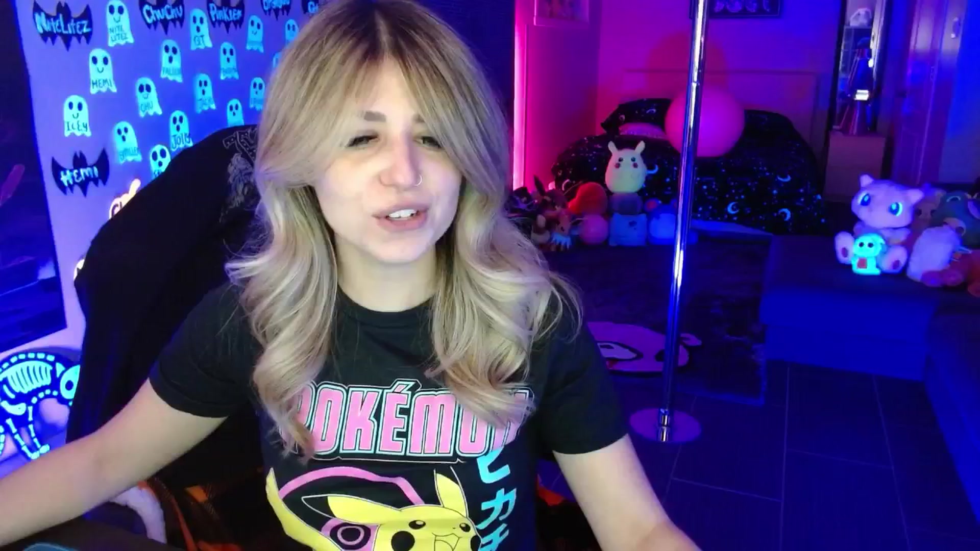 Gallery image thumbnail from Serafina's myfreecams stream on, 11/09/2025, 05:16 image 2 of 20