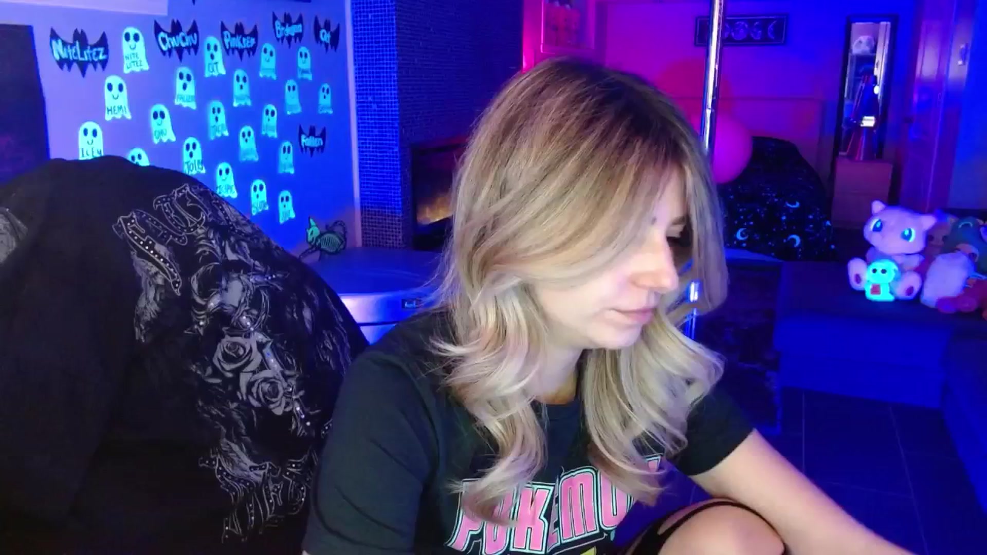 Gallery image thumbnail from Serafina's myfreecams stream on, 11/09/2025, 05:16 image 6 of 20
