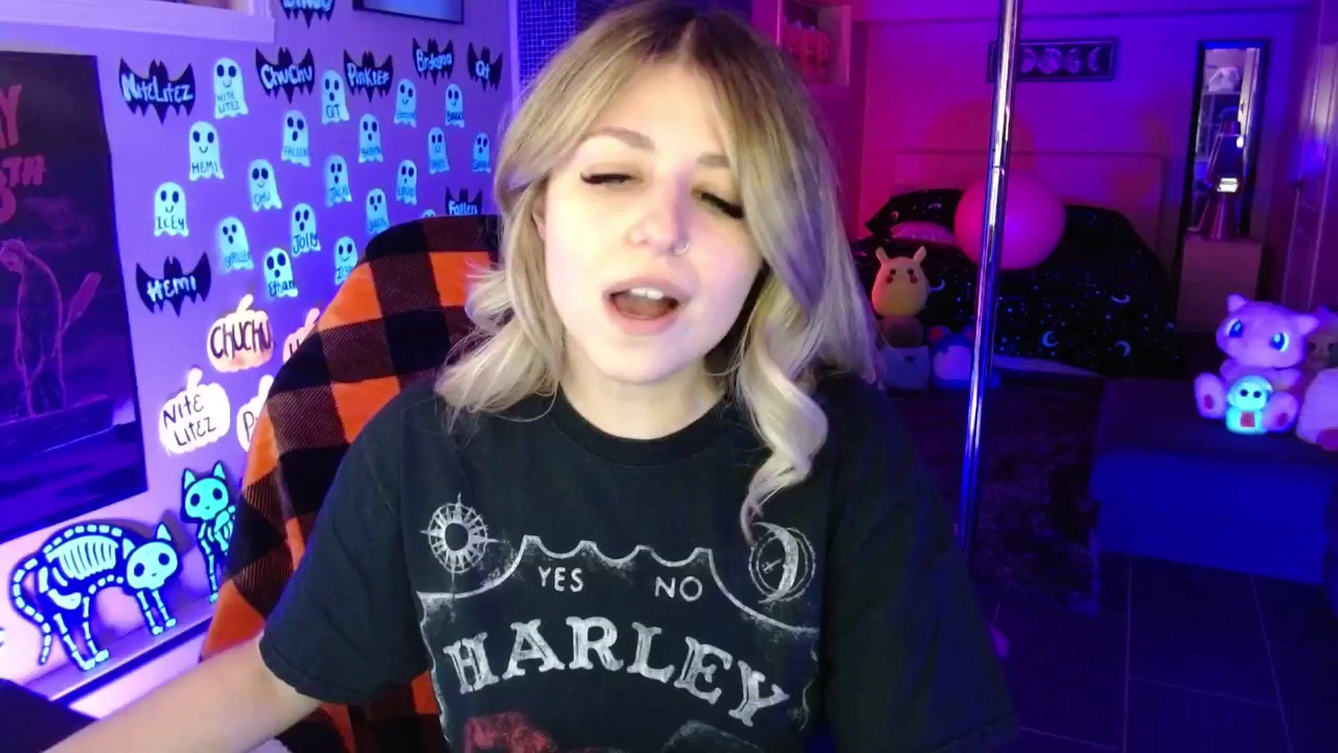 Gallery image thumbnail from Serafina's myfreecams stream on, 11/13/2025, 04:01 image 18 of 20