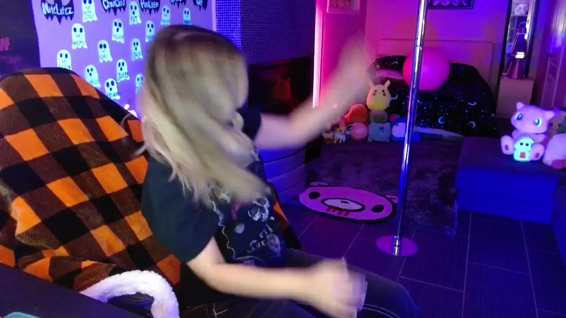 Gallery image thumbnail from Serafina's myfreecams stream on, 11/13/2025, 04:01 image 17 of 20