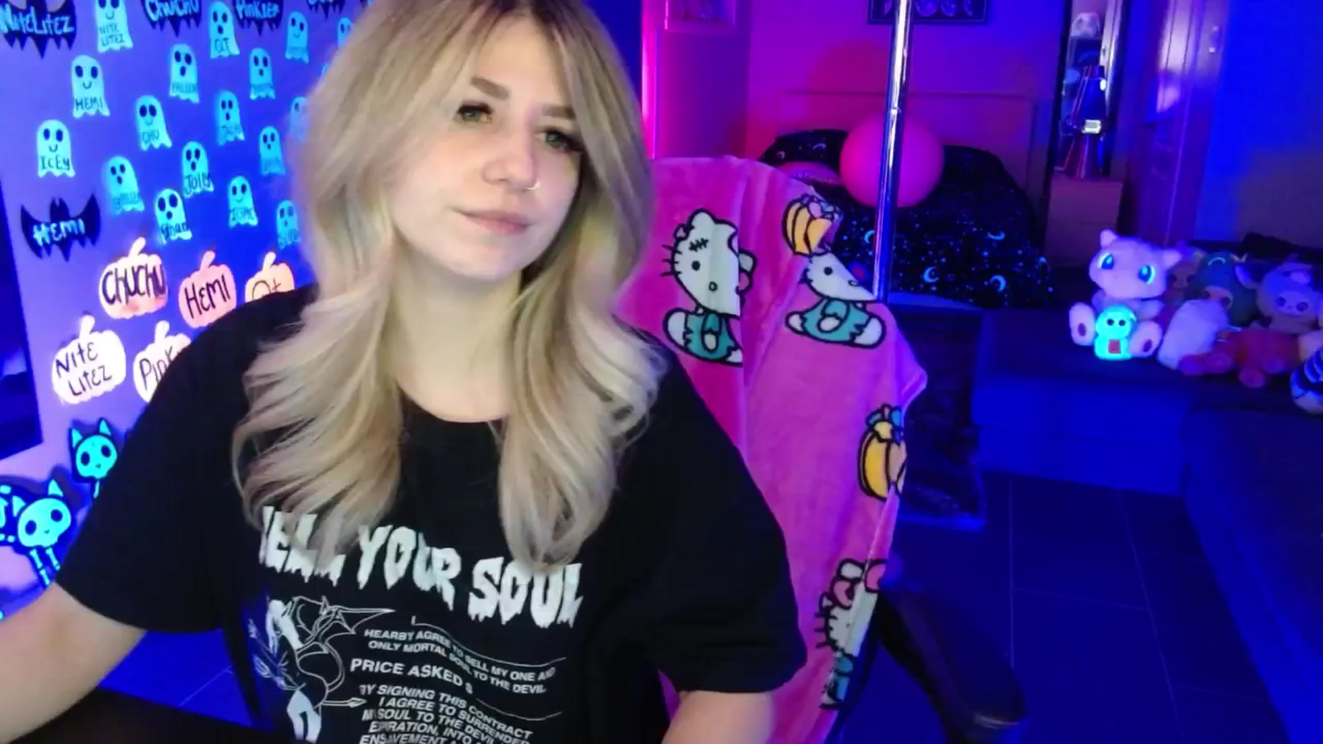 Gallery image thumbnail from Serafina's myfreecams stream on, 11/24/2025, 04:57 image 11 of 20
