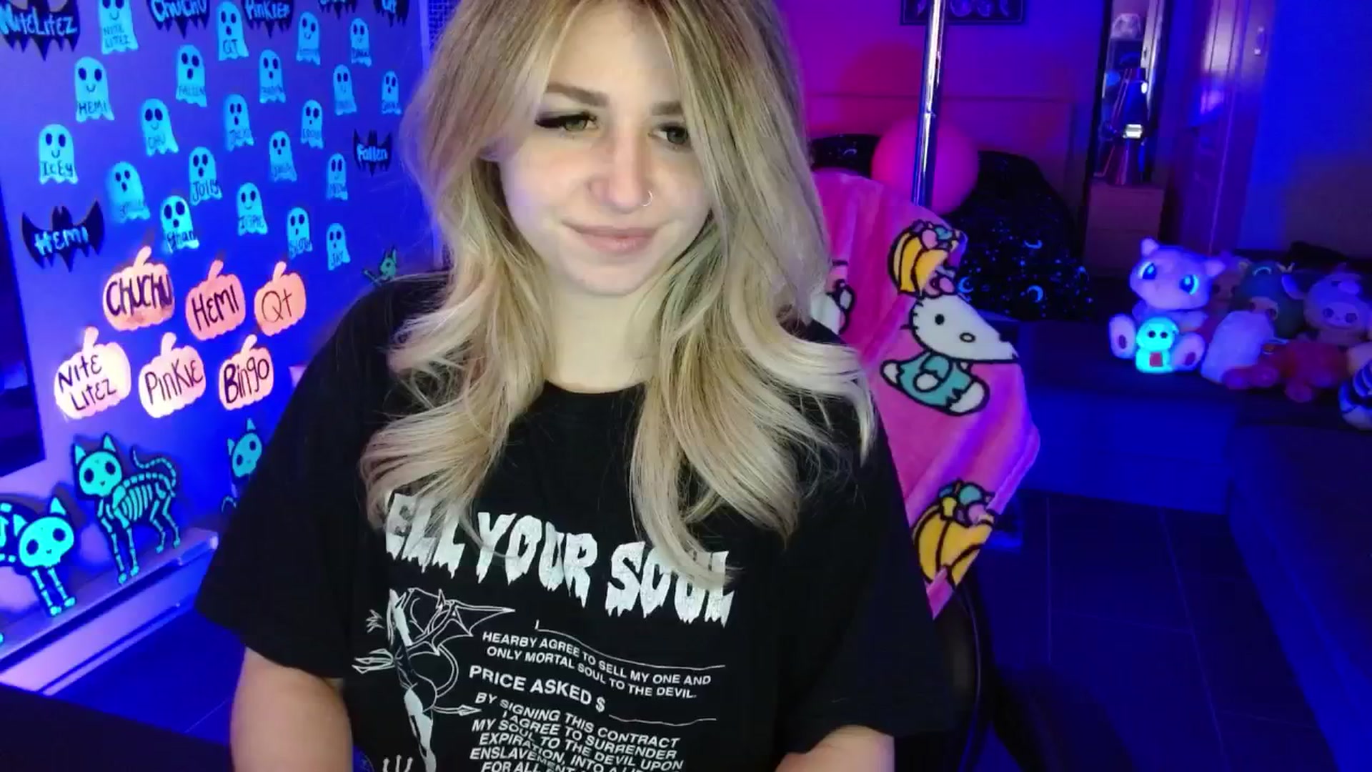 Gallery image thumbnail from Serafina's myfreecams stream on, 11/24/2025, 04:57 image 17 of 20