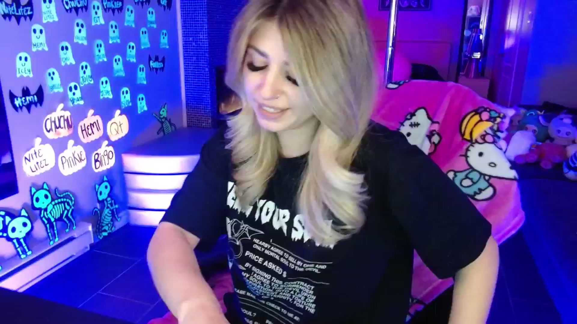 Gallery image thumbnail from Serafina's myfreecams stream on, 11/24/2025, 04:57 image 15 of 20