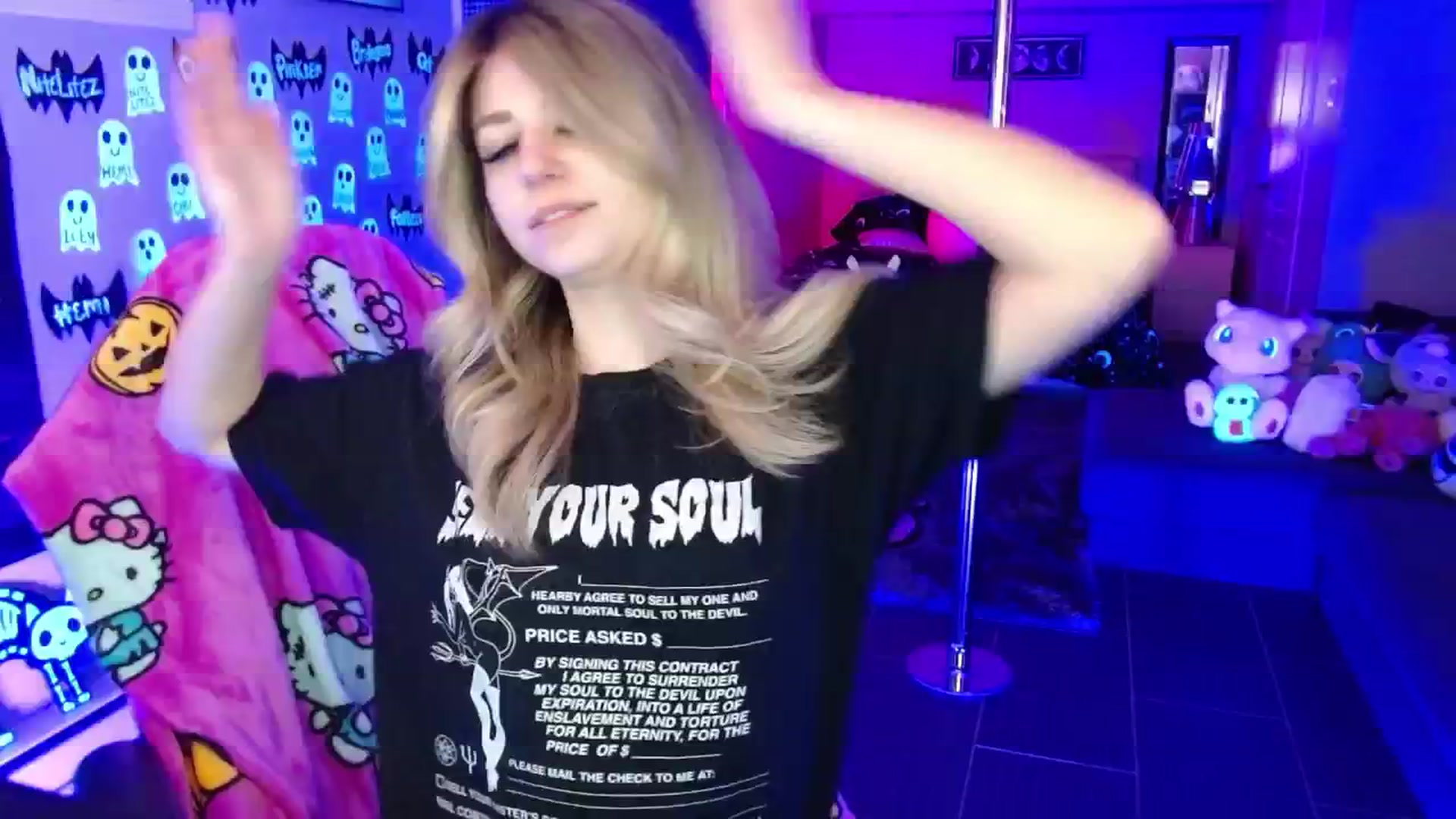 Gallery image thumbnail from Serafina's myfreecams stream on, 11/24/2025, 04:57 image 3 of 20