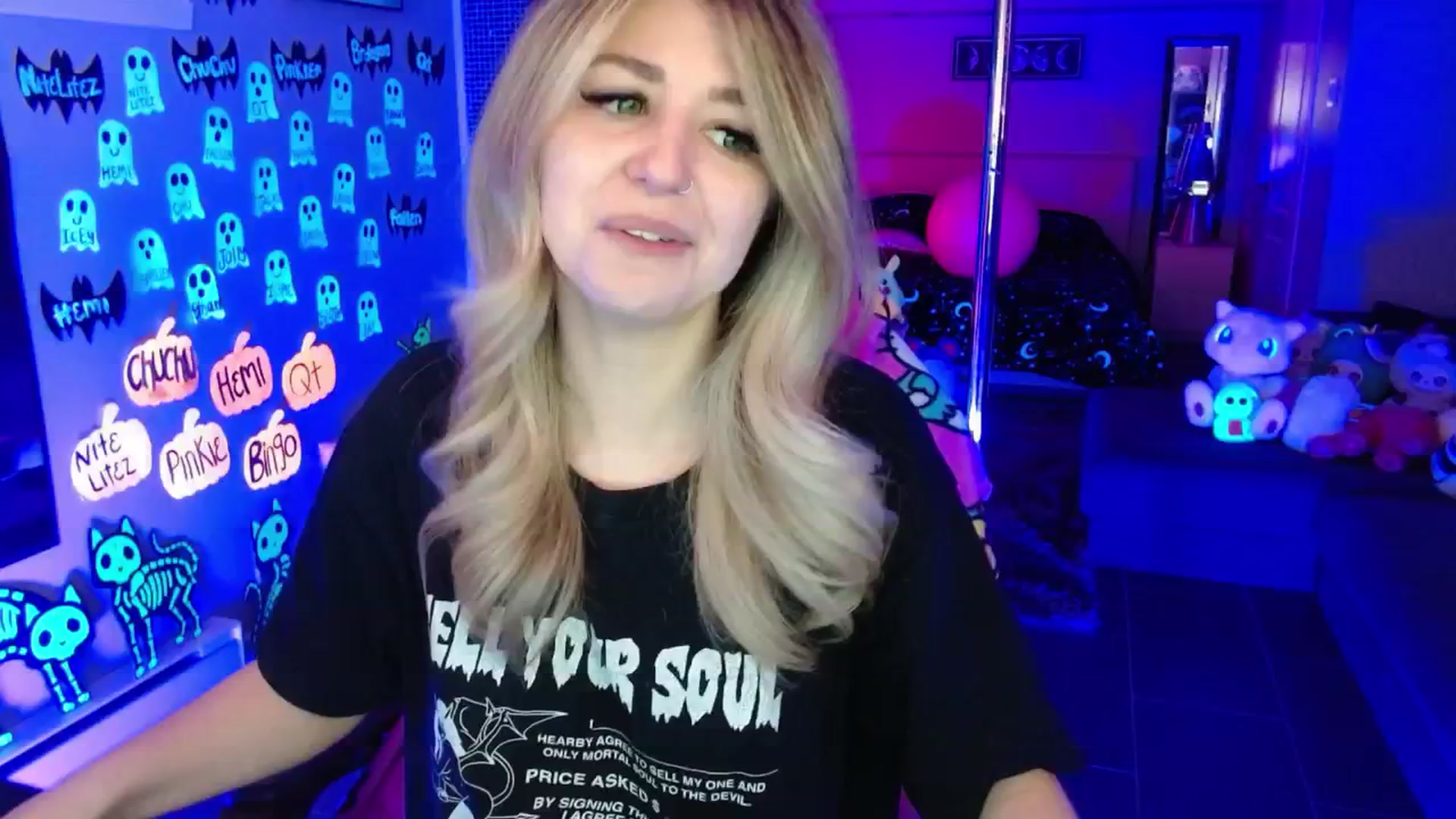 Gallery image thumbnail from Serafina's myfreecams stream on, 11/24/2025, 04:57 image 2 of 20