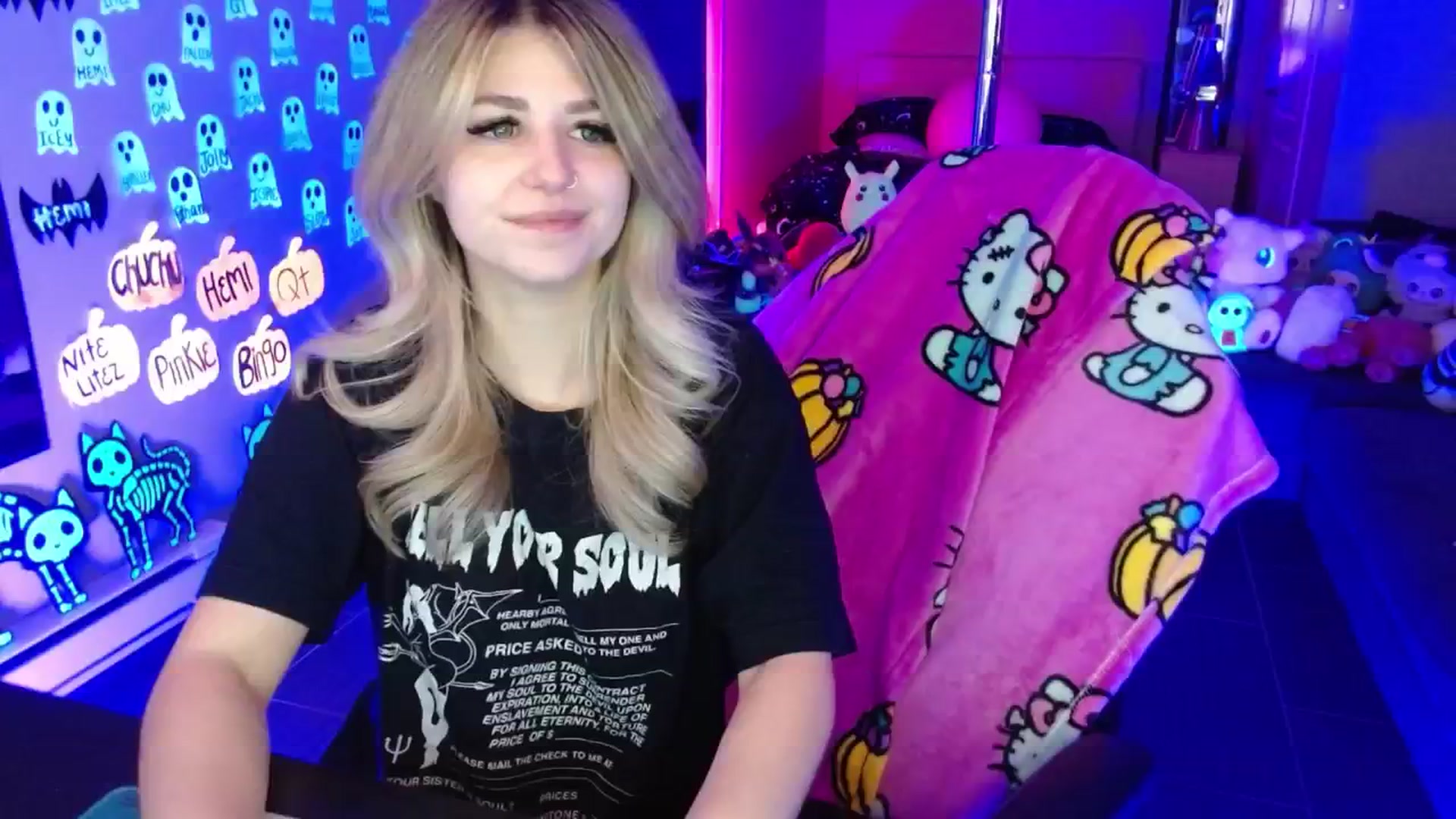 Gallery image thumbnail from Serafina's myfreecams stream on, 11/24/2025, 04:57 image 10 of 20