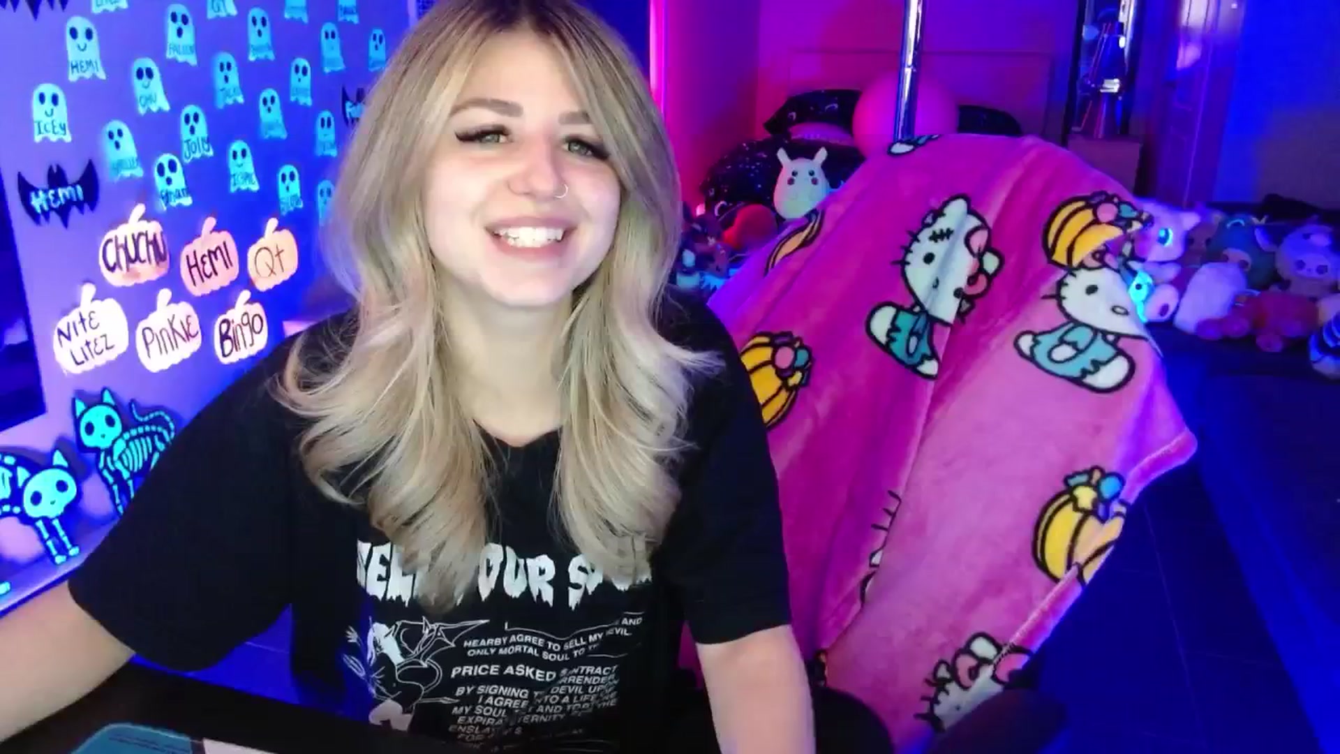Gallery image thumbnail from Serafina's myfreecams stream on, 11/24/2025, 04:57 image 9 of 20