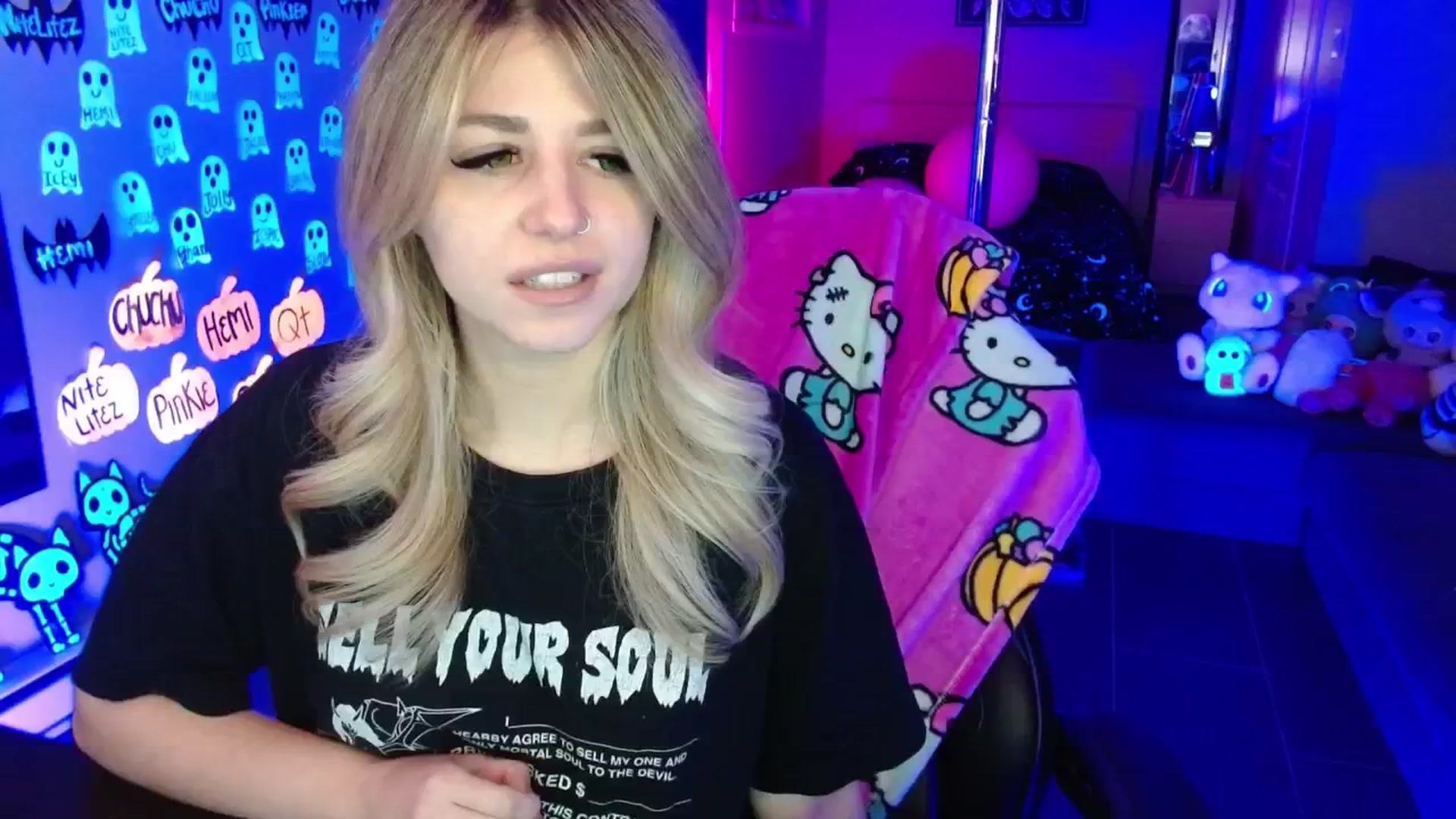 Gallery image thumbnail from Serafina's myfreecams stream on, 11/24/2025, 04:57 image 16 of 20