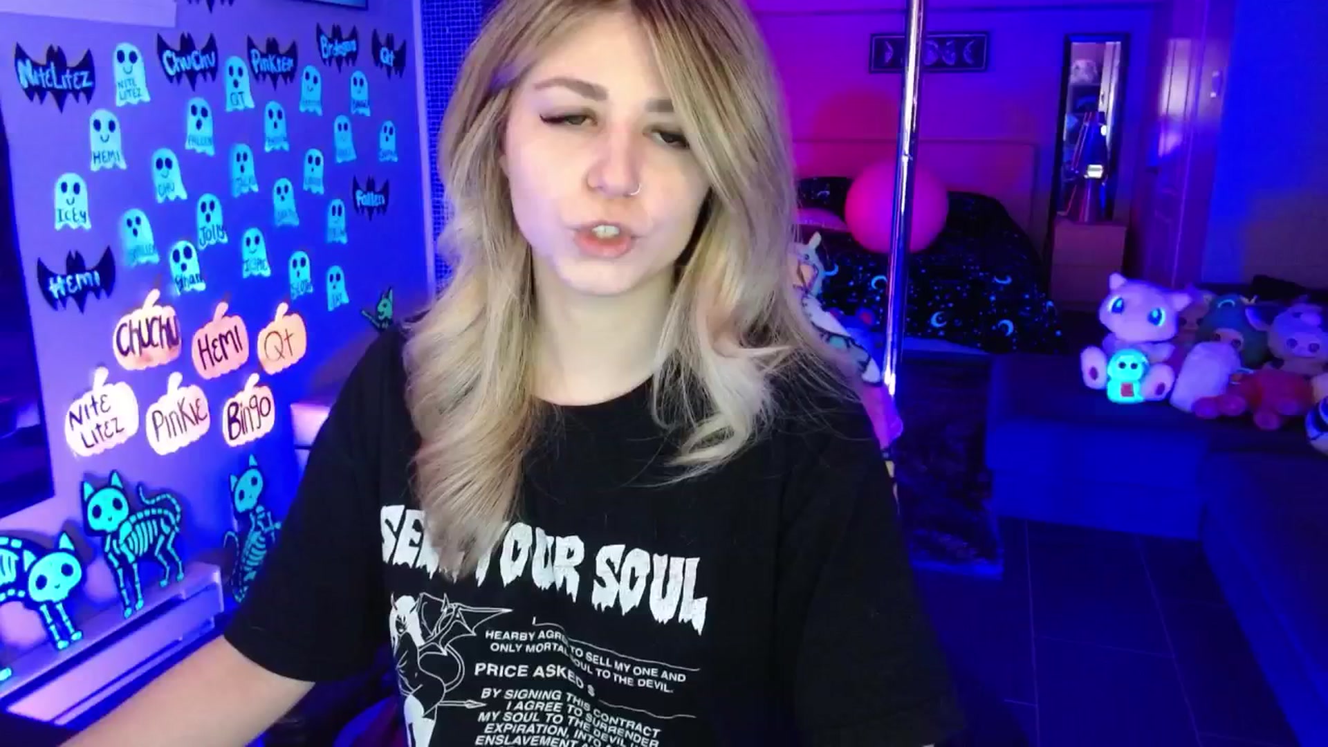 Gallery image thumbnail from Serafina's myfreecams stream on, 11/24/2025, 04:57 image 6 of 20