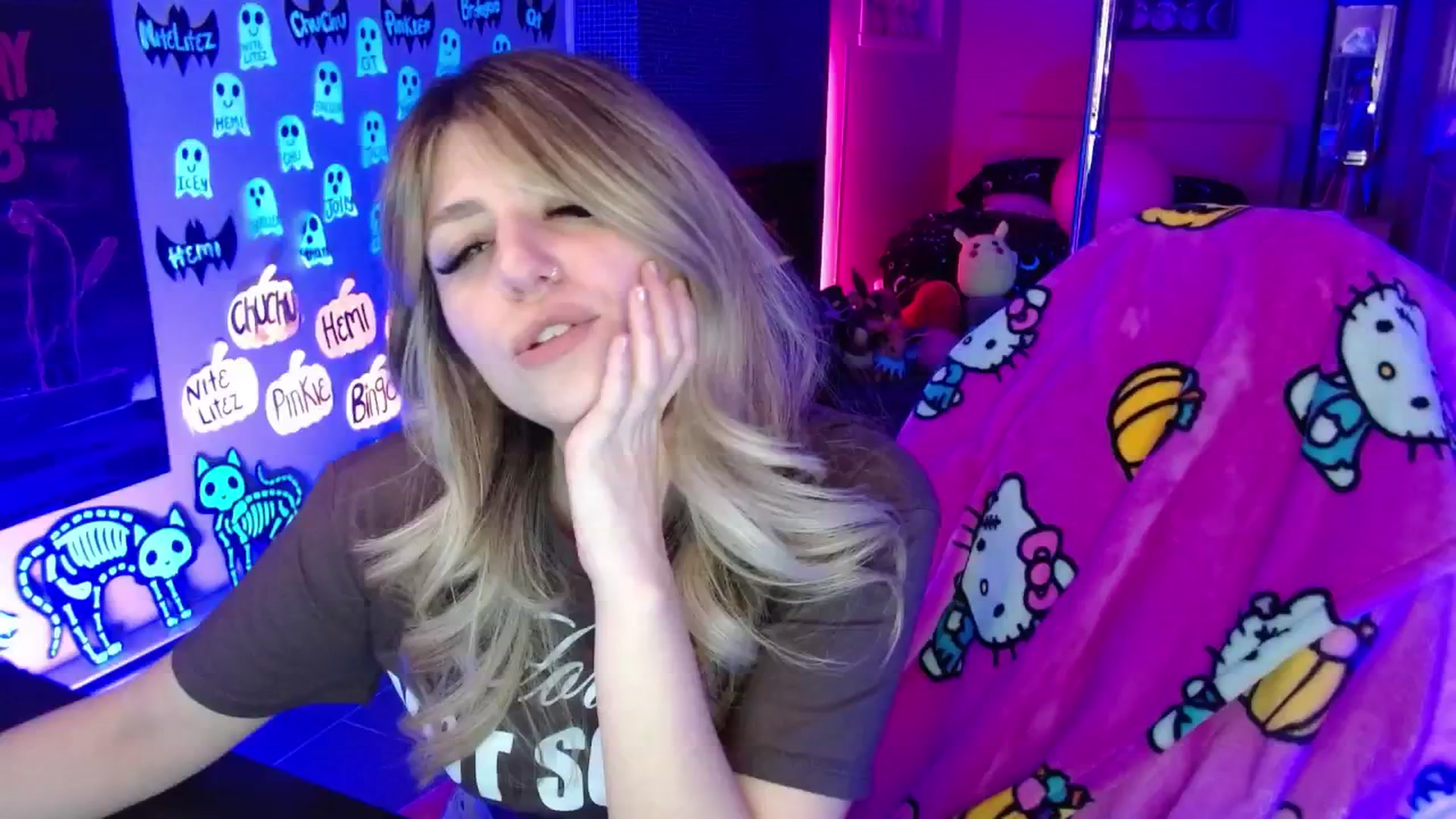 Gallery image thumbnail from Serafina's myfreecams stream on, 11/28/2025, 05:10 image 7 of 20