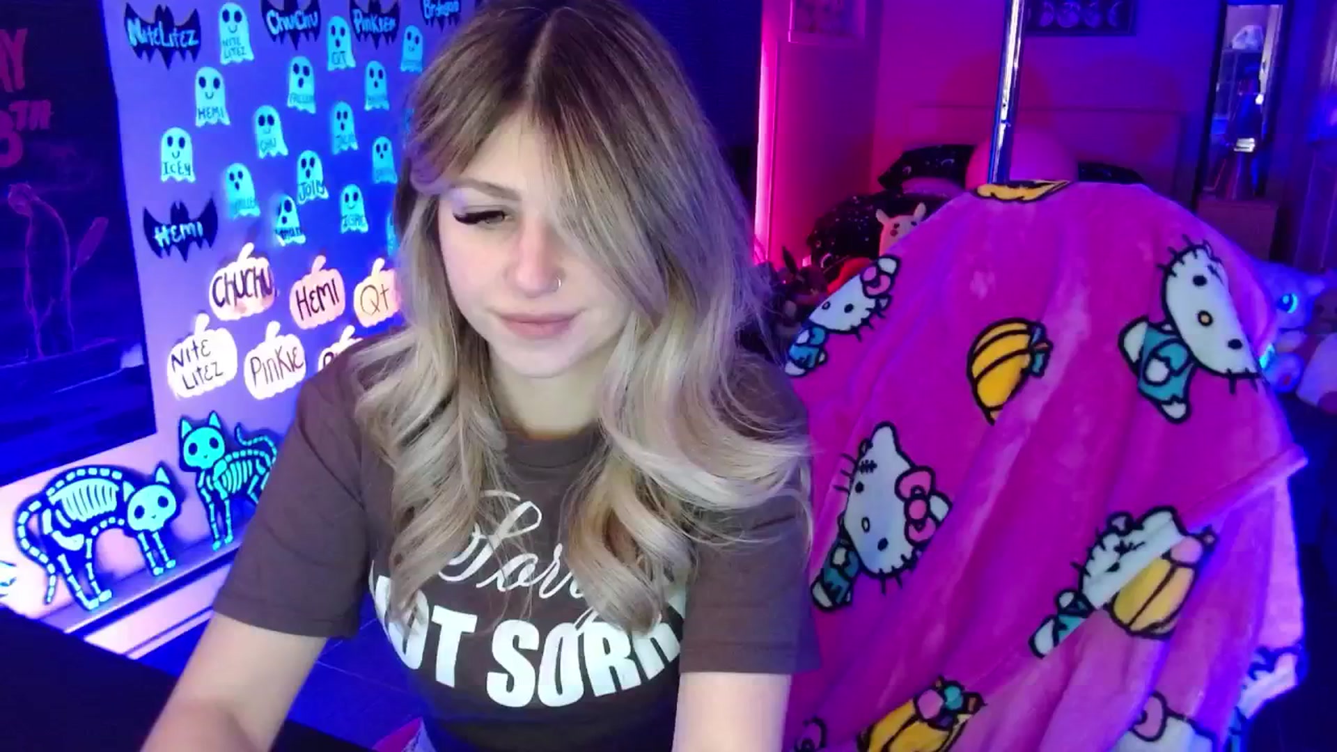 Gallery image thumbnail from Serafina's myfreecams stream on, 11/28/2025, 05:10 image 6 of 20