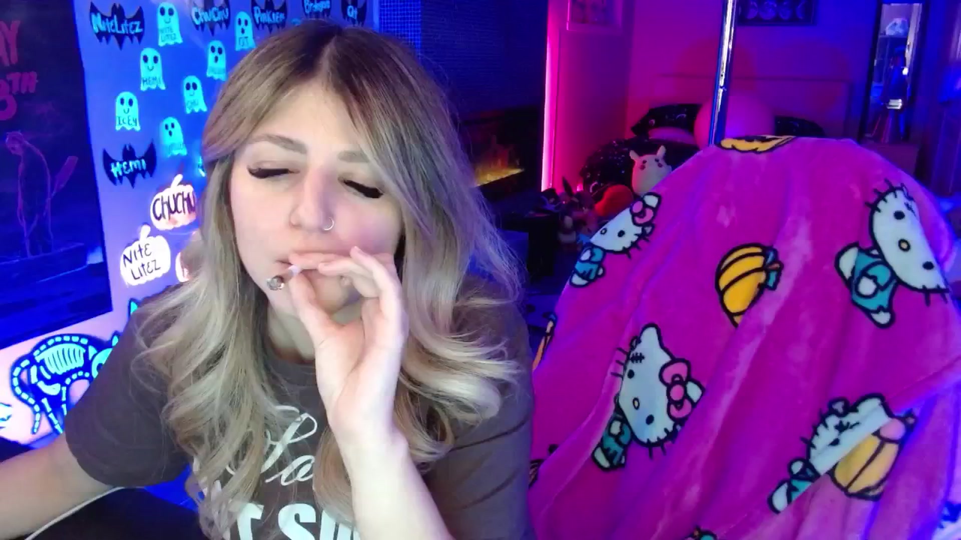 Gallery image thumbnail from Serafina's myfreecams stream on, 11/28/2025, 05:10 image 18 of 20
