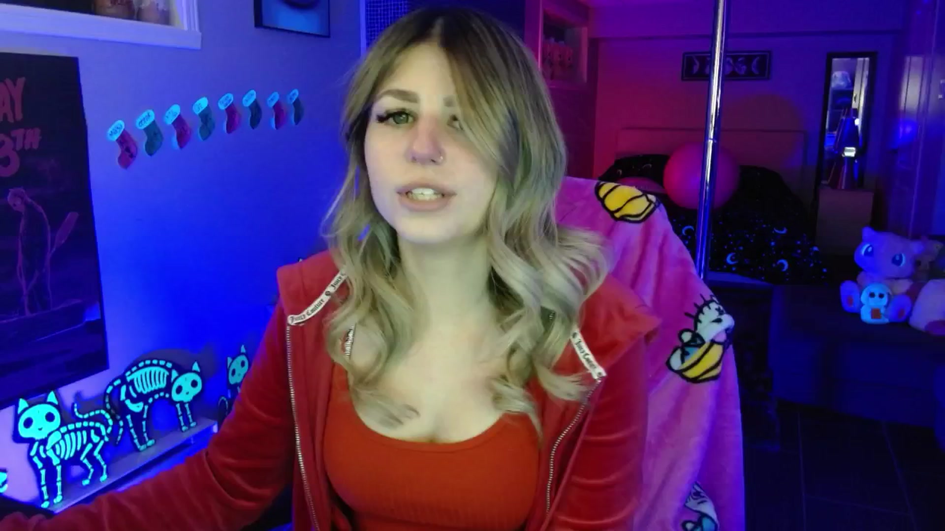 Gallery image thumbnail from Serafina's myfreecams stream on, 12/03/2025, 07:12 image 4 of 20