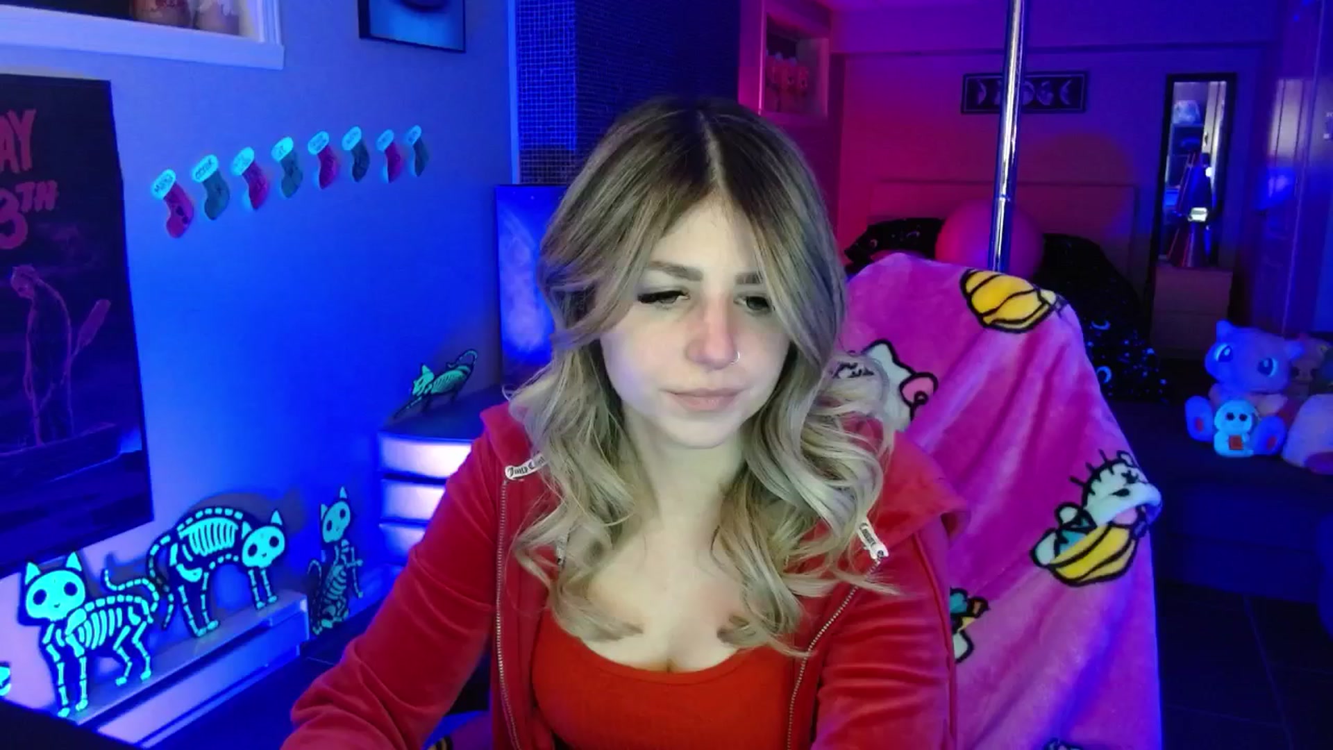 Gallery image thumbnail from Serafina's myfreecams stream on, 12/03/2025, 07:12 image 2 of 20