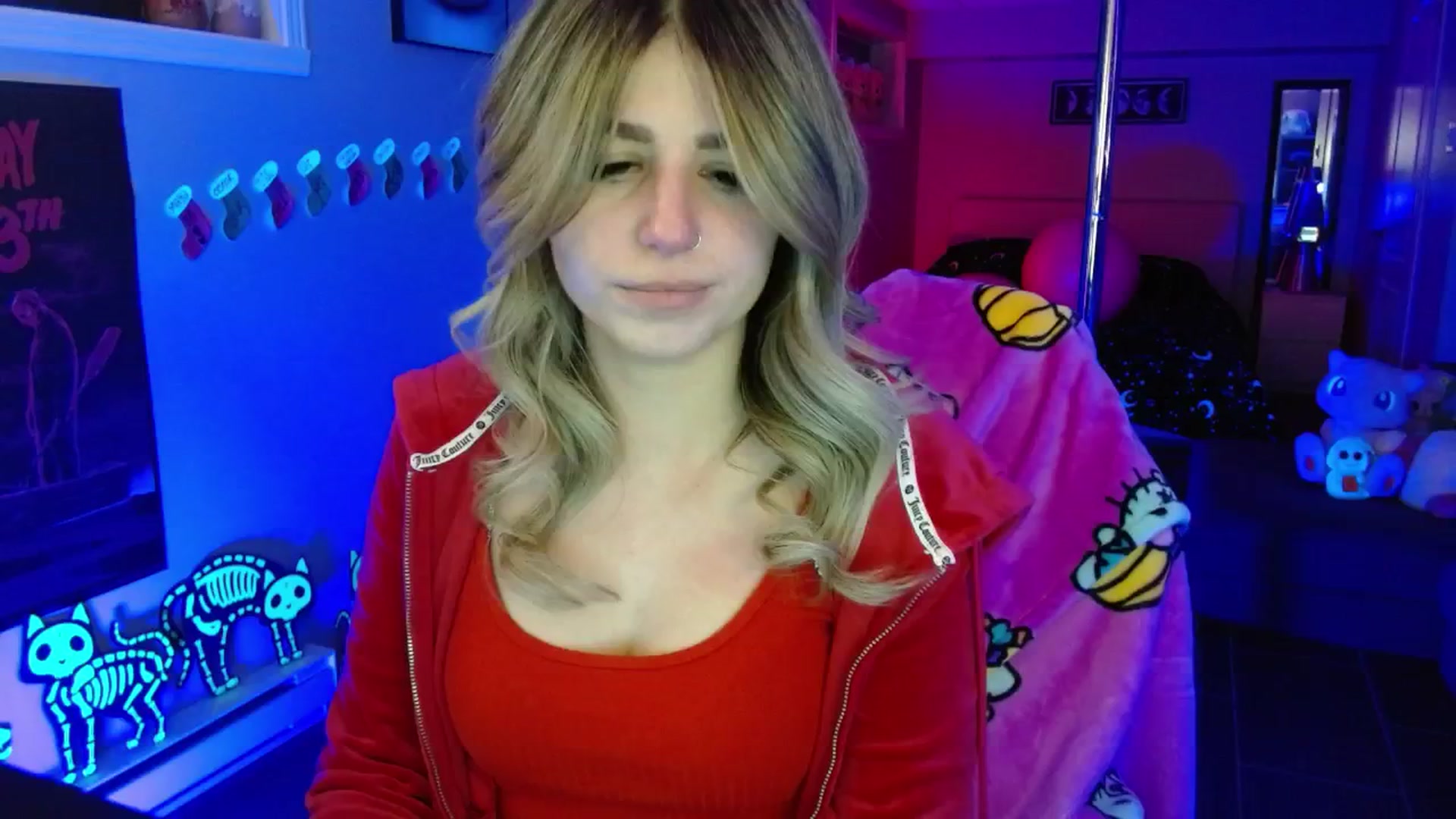 Gallery image thumbnail from Serafina's myfreecams stream on, 12/03/2025, 07:12 image 3 of 20