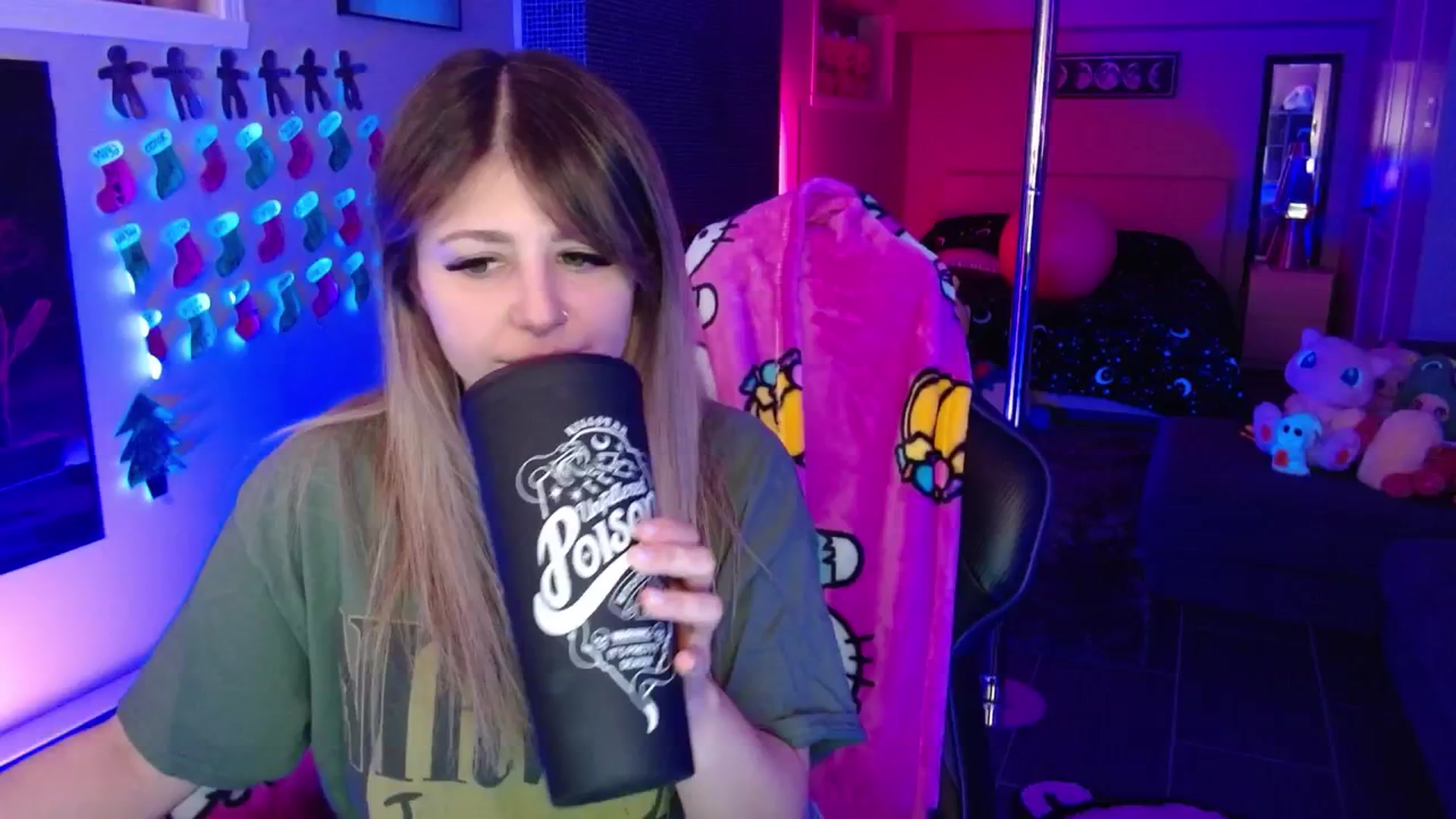 Gallery image thumbnail from Serafina's myfreecams stream on, 12/19/2025, 03:46 image 12 of 20