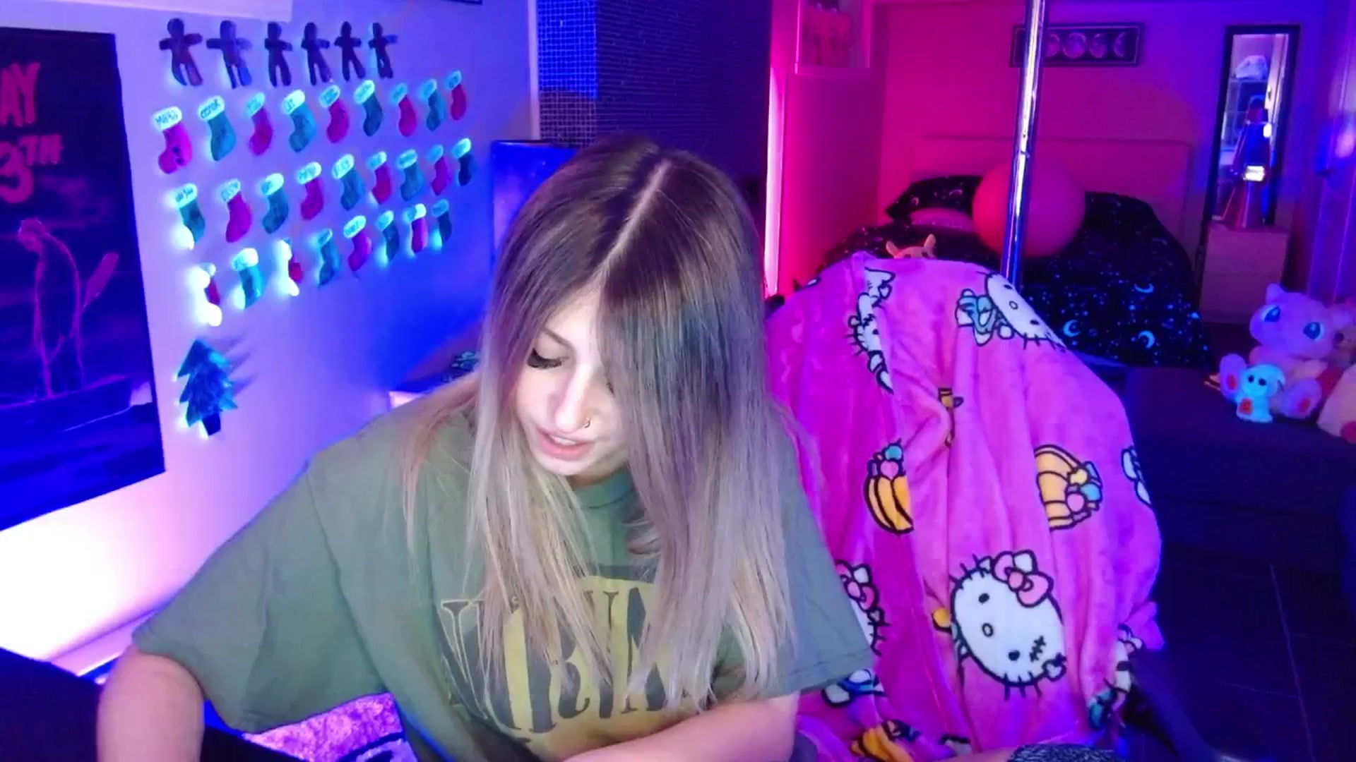 Gallery image thumbnail from Serafina's myfreecams stream on, 12/19/2025, 06:34 image 11 of 20