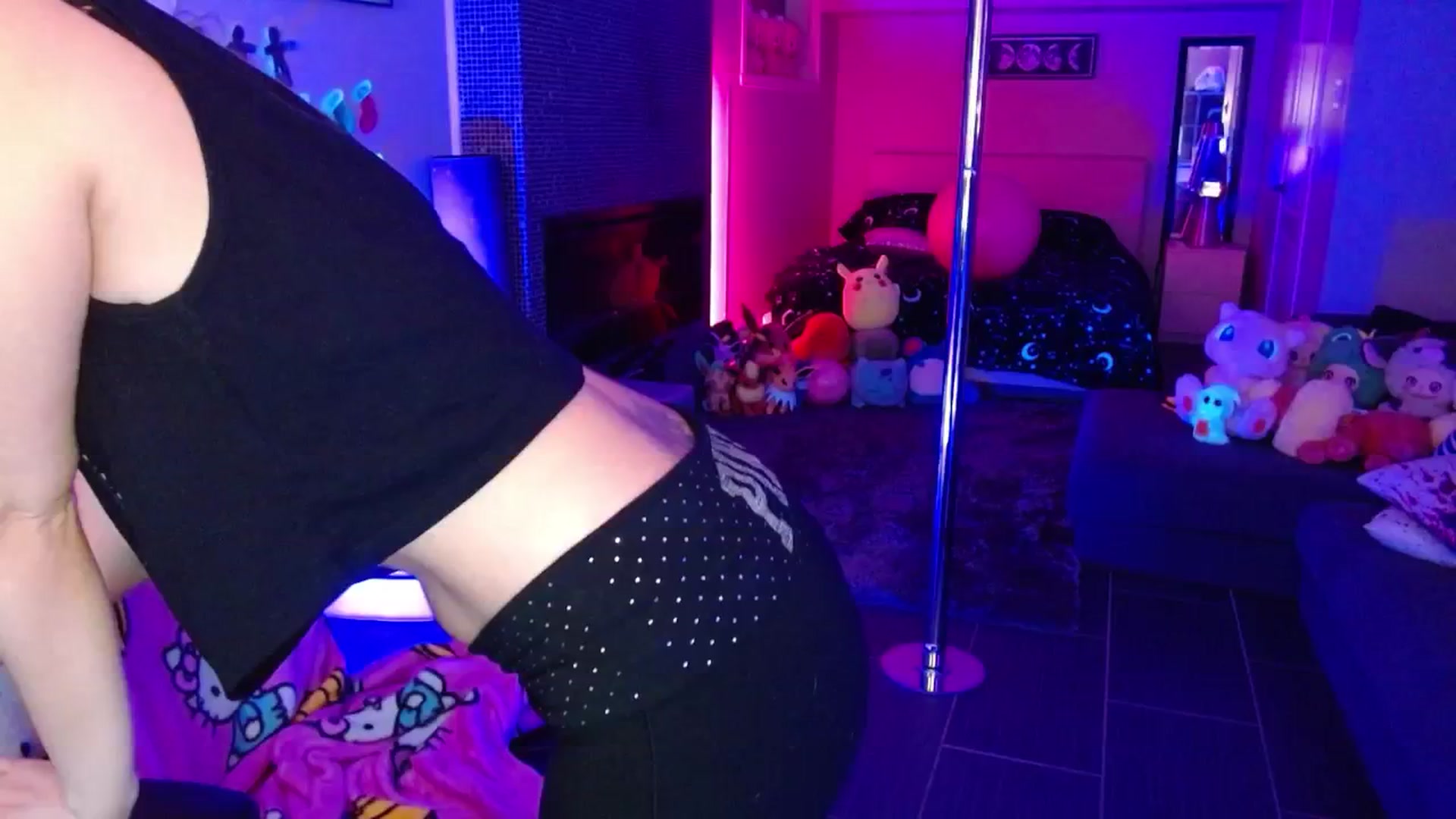 Gallery image thumbnail from Serafina's myfreecams stream on, 12/21/2025, 05:34 image 10 of 20