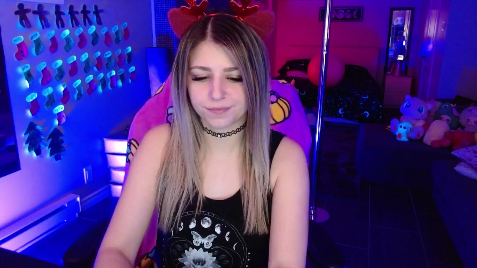 Gallery image thumbnail from Serafina's myfreecams stream on, 12/21/2025, 05:34 image 19 of 20