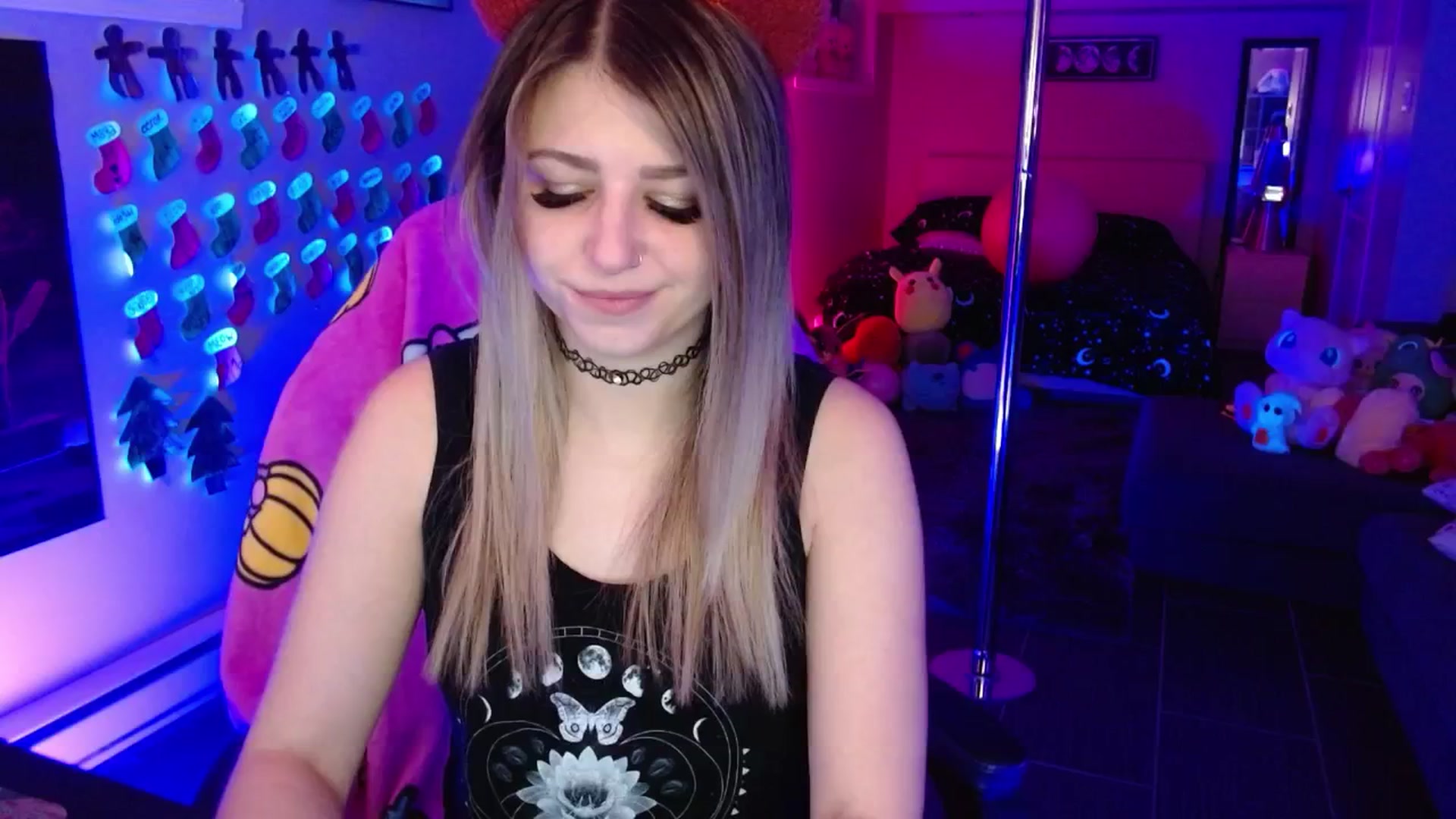 Gallery image thumbnail from Serafina's myfreecams stream on, 12/21/2025, 05:34 image 9 of 20