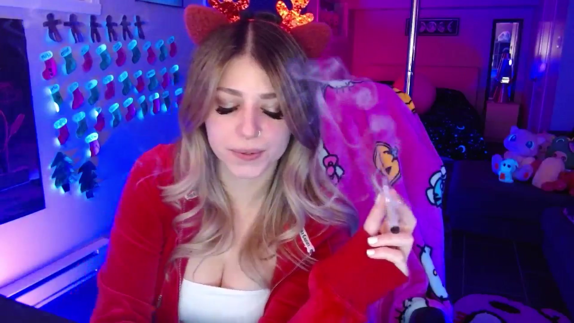 Gallery image thumbnail from Serafina's myfreecams stream on, 12/25/2025, 05:24 image 15 of 20