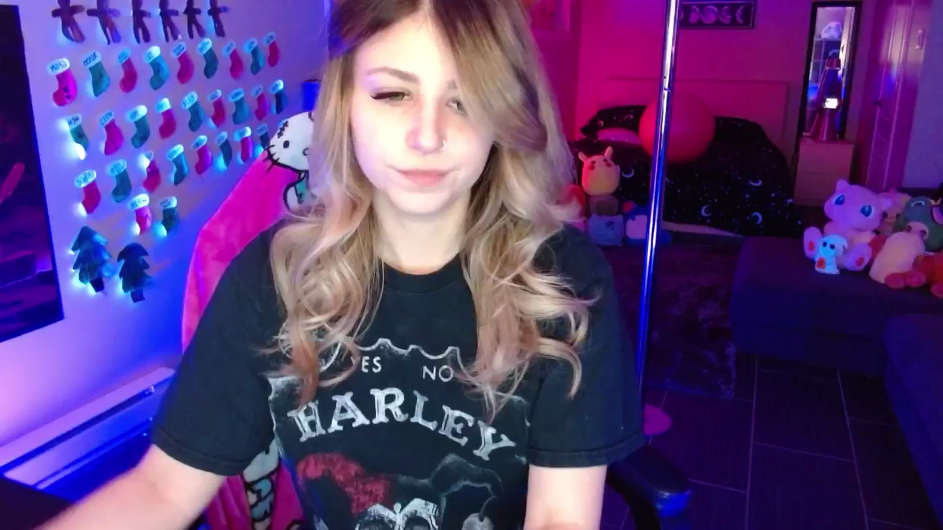 Gallery image thumbnail from Serafina's myfreecams stream on, 12/28/2025, 04:14 image 7 of 20
