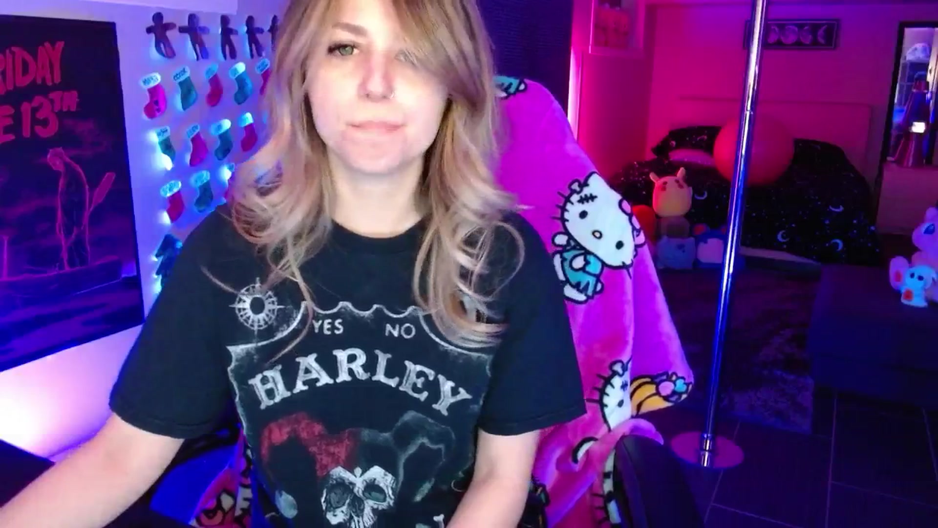 Gallery image thumbnail from Serafina's myfreecams stream on, 12/28/2025, 07:09 image 15 of 20