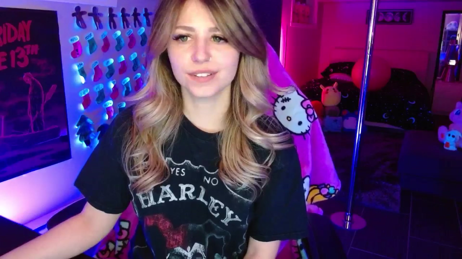 Gallery image thumbnail from Serafina's myfreecams stream on, 12/28/2025, 07:09 image 19 of 20