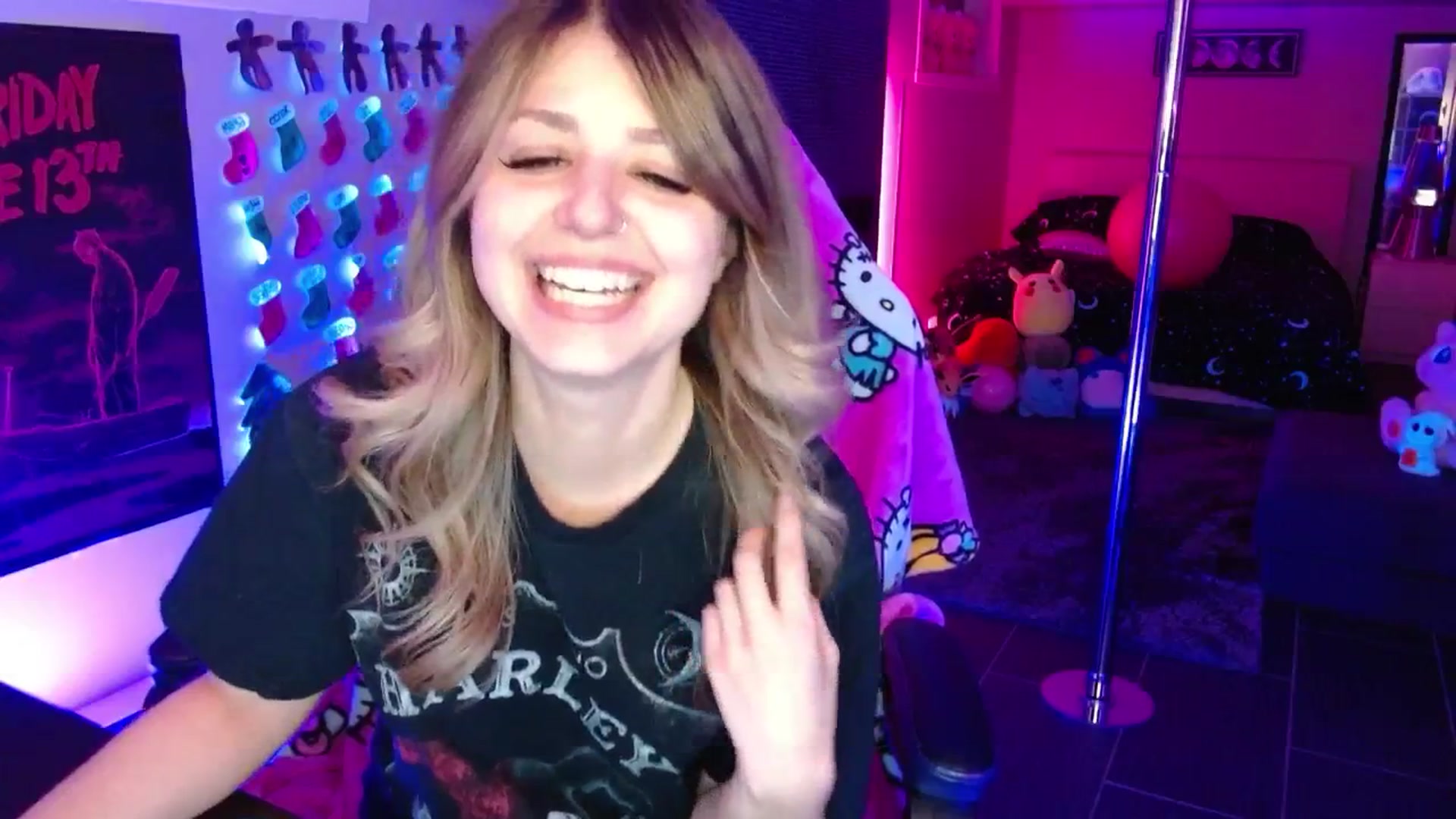 Gallery image thumbnail from Serafina's myfreecams stream on, 12/28/2025, 07:09 image 10 of 20