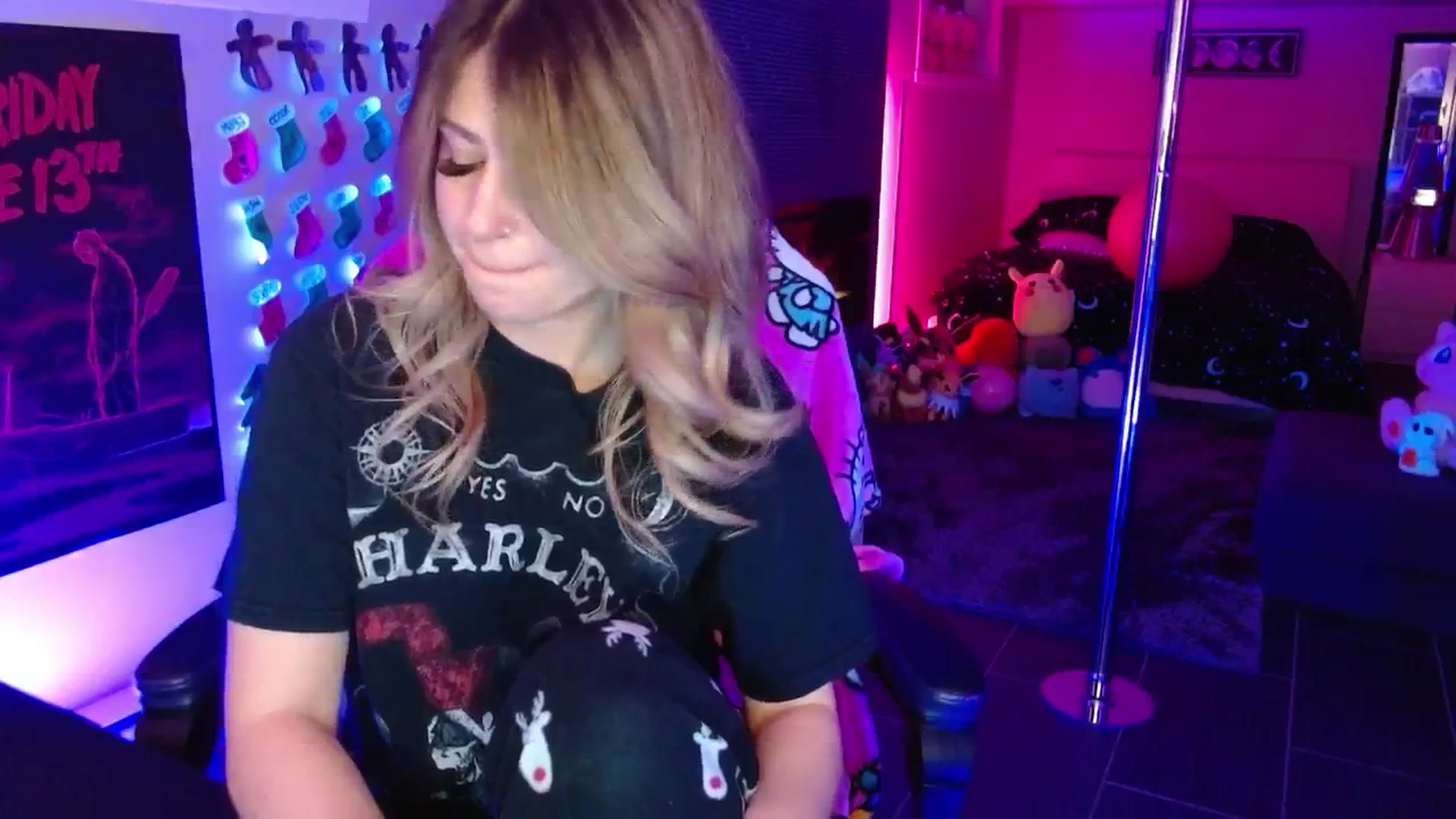 Gallery image thumbnail from Serafina's myfreecams stream on, 12/28/2025, 07:09 image 7 of 20